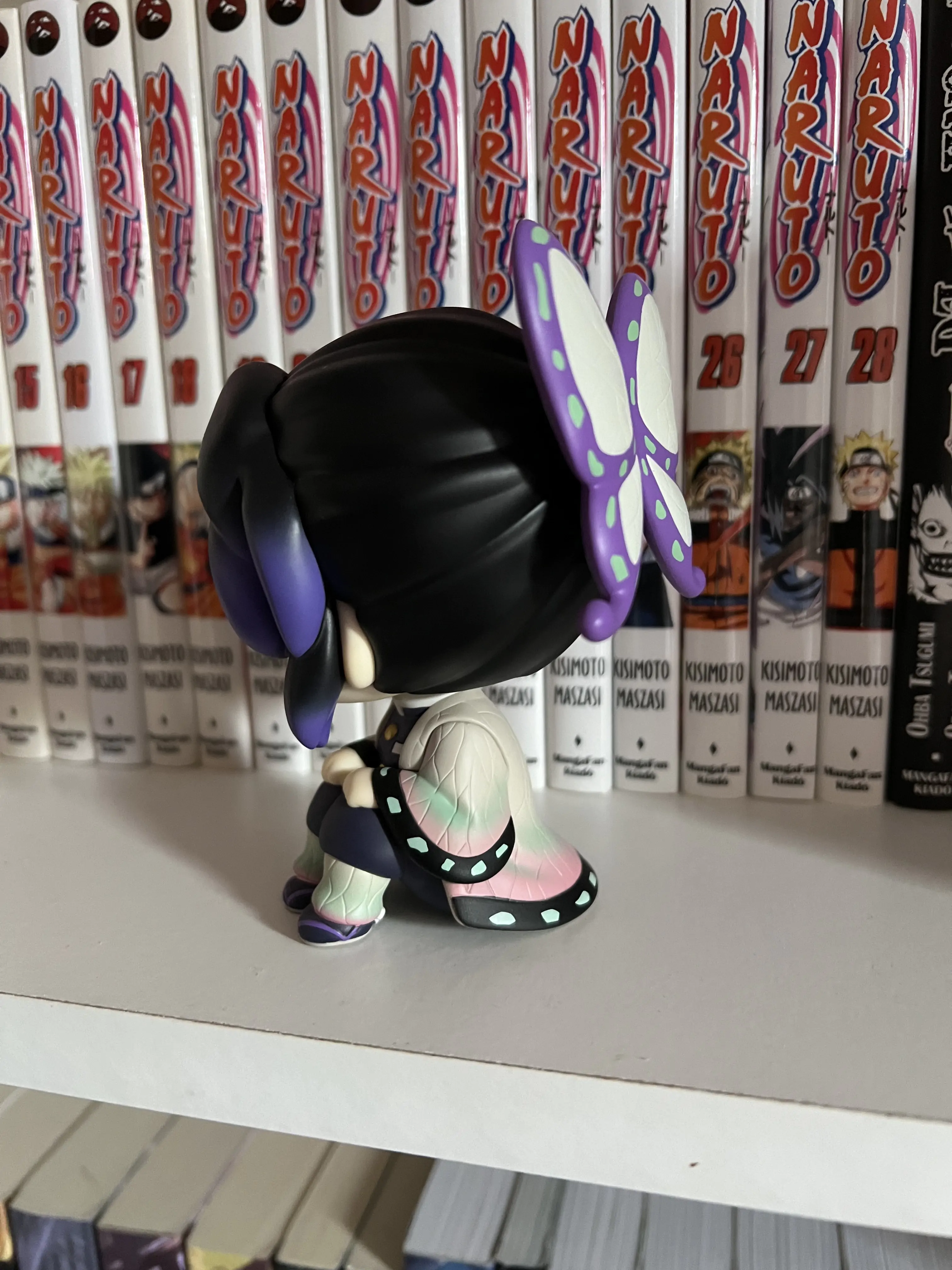 Demon Slayer Kimetsu no Yaiba Look Up PVC Kip Shinobu Kocho 11 cm fotografija proizvoda