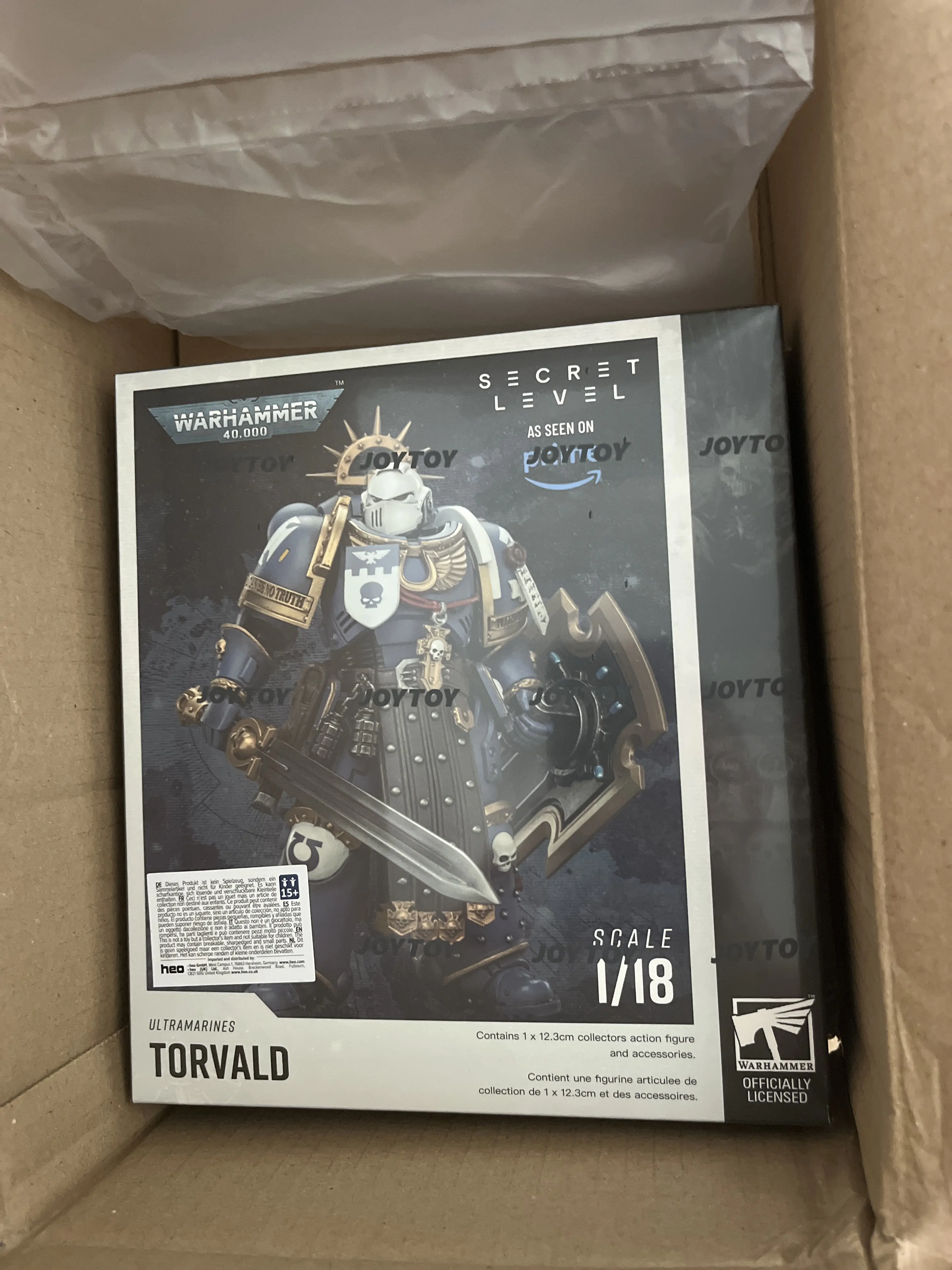 Warhammer 40,000 Akcijska figura Ultramarines Torvald s Power mačem, Stormshieldom i Bolt pištoljem 13 cm fotografija proizvoda