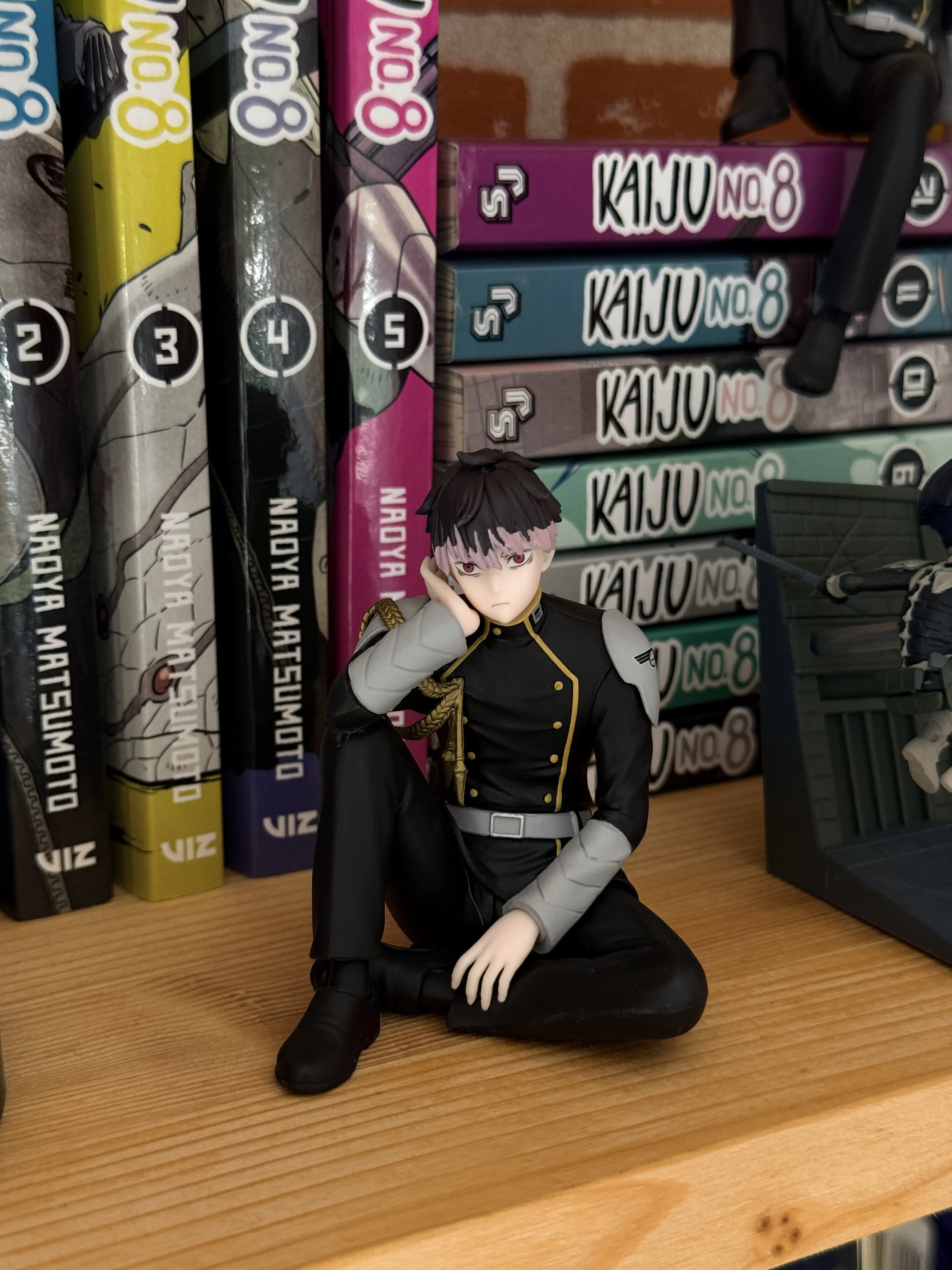 Kaiju No. 8 PM Perching PVC statua Gen Narumi 15 cm fotografija proizvoda