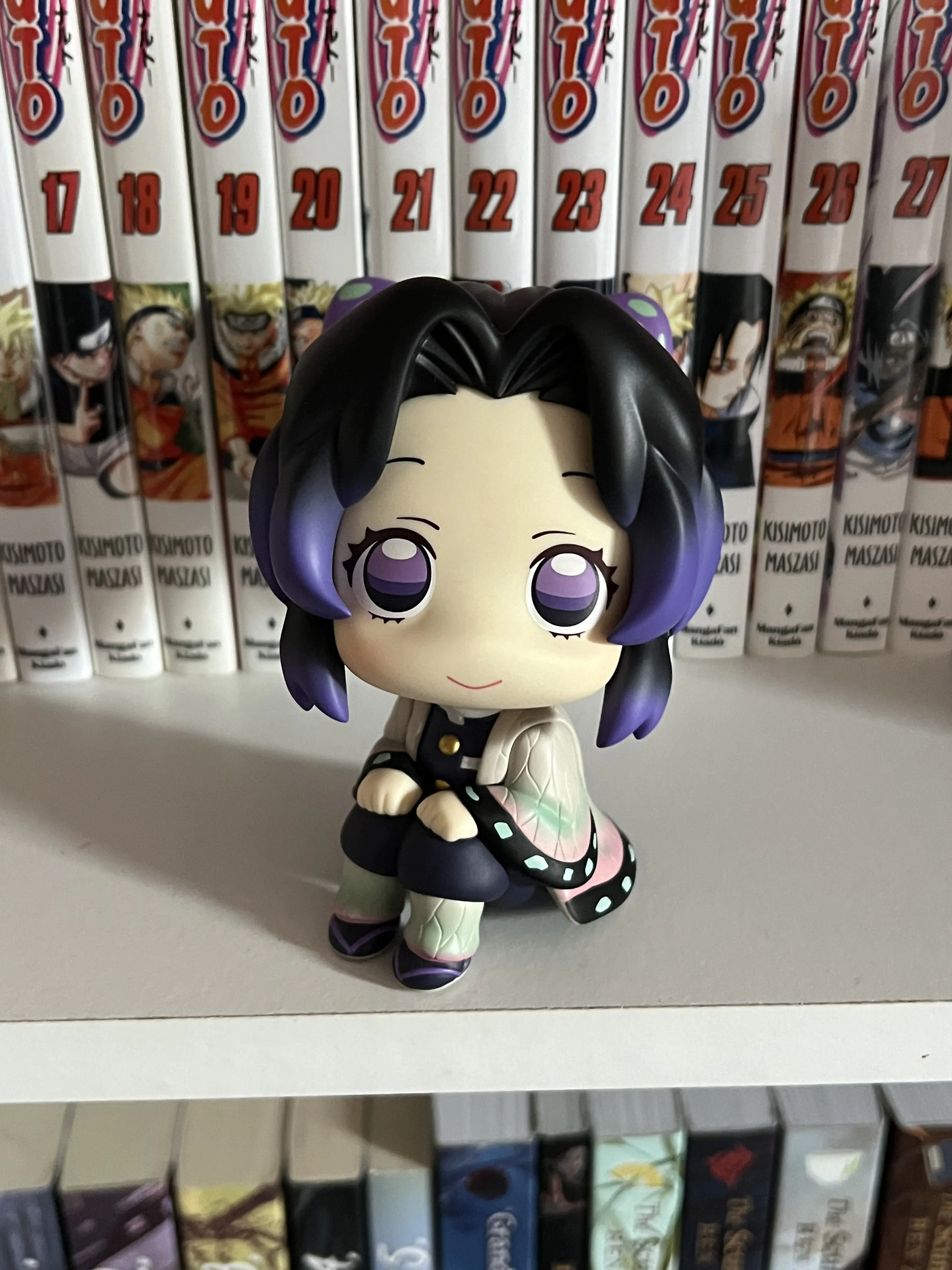 Demon Slayer Kimetsu no Yaiba Look Up PVC Kip Shinobu Kocho 11 cm fotografija proizvoda