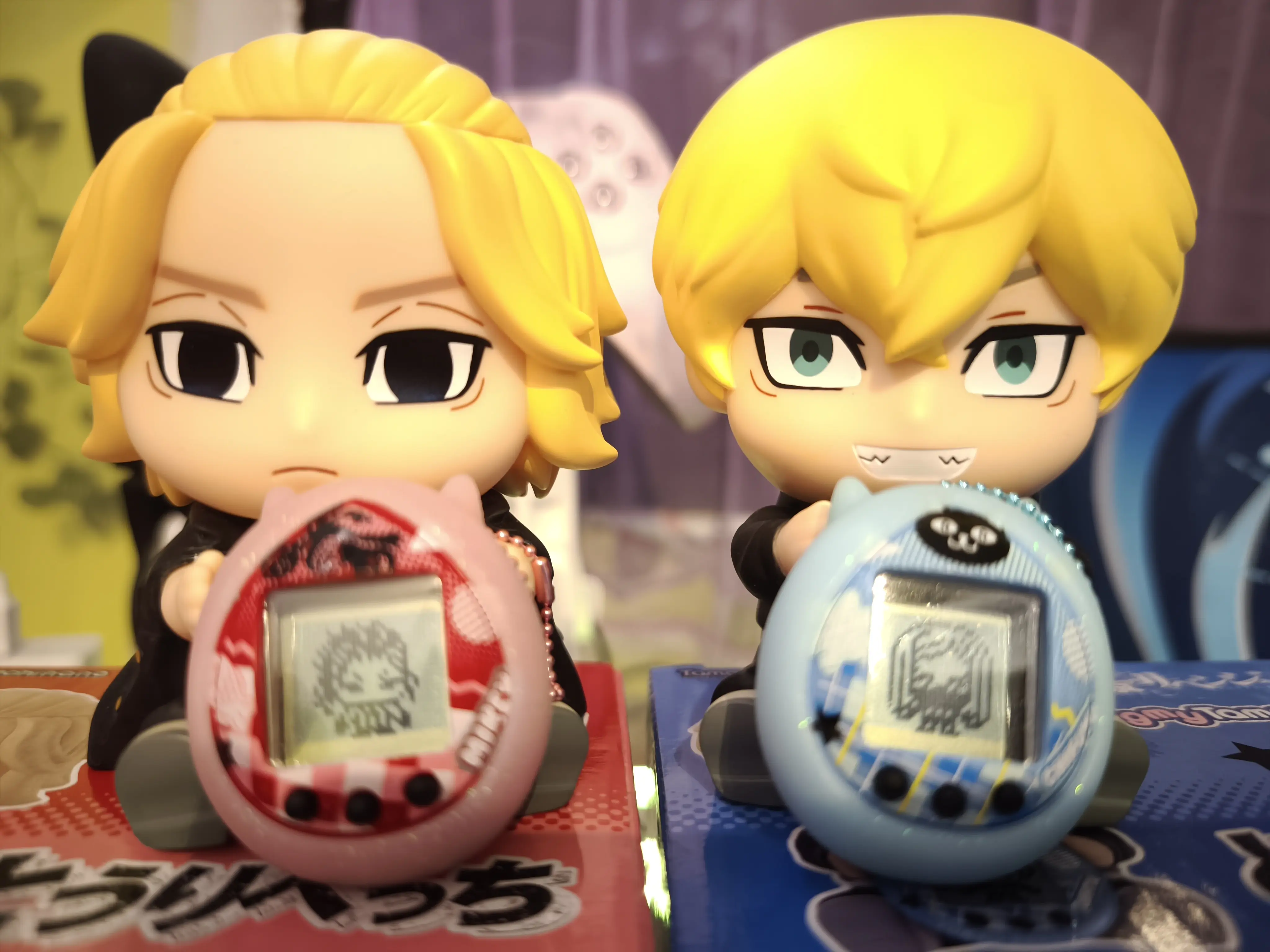 Tokyo Revengers Hugmy Tamagotchi + Chifuyu figura za podršku fotografija proizvoda