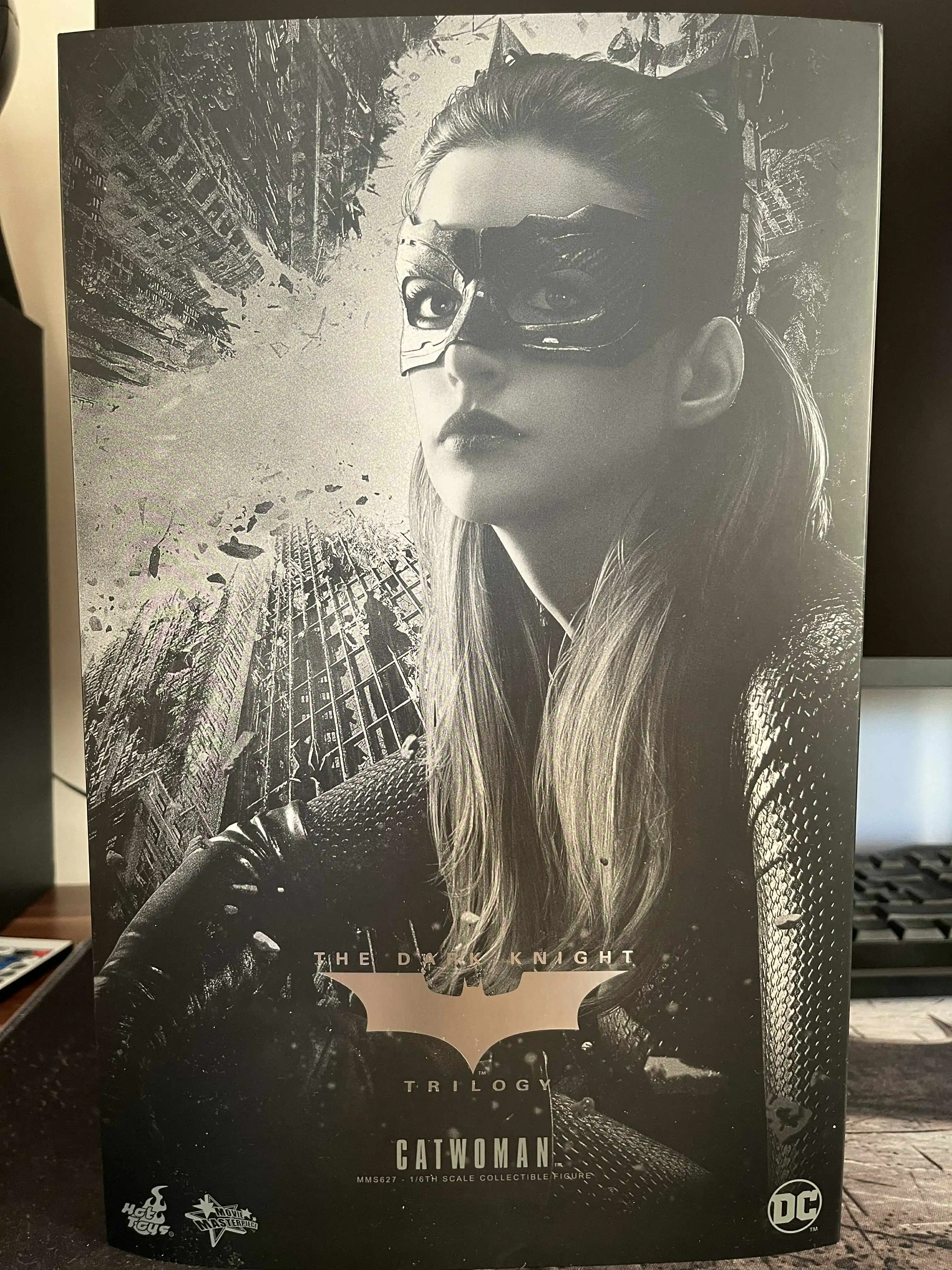 The Dark Knight Trilogy Movie Masterpiece Akcijska Figura 1/6 Catwoman 29 cm fotografija proizvoda
