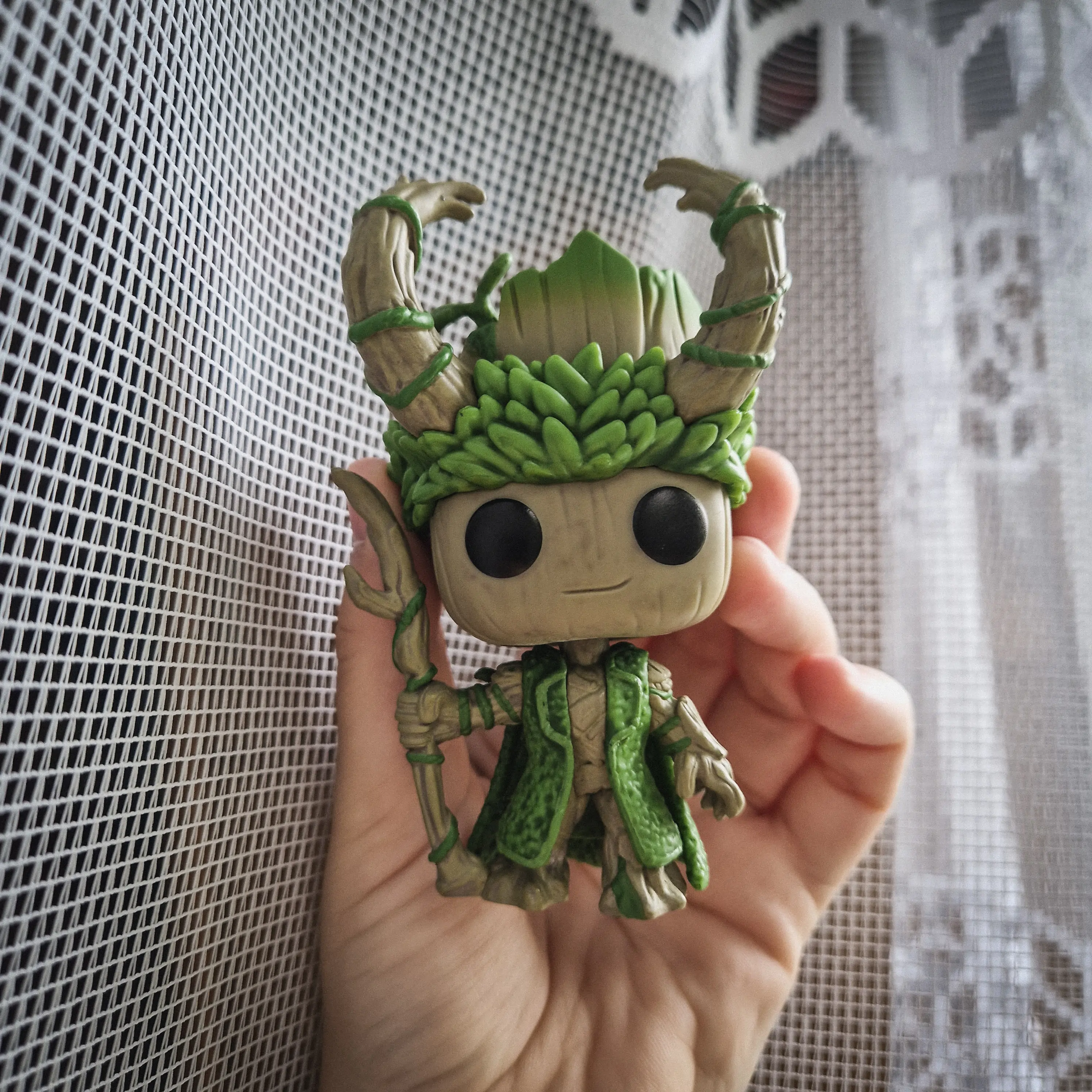 Funko POP figura Marvel We Are Groot - Groot kao Loki fotografija proizvoda