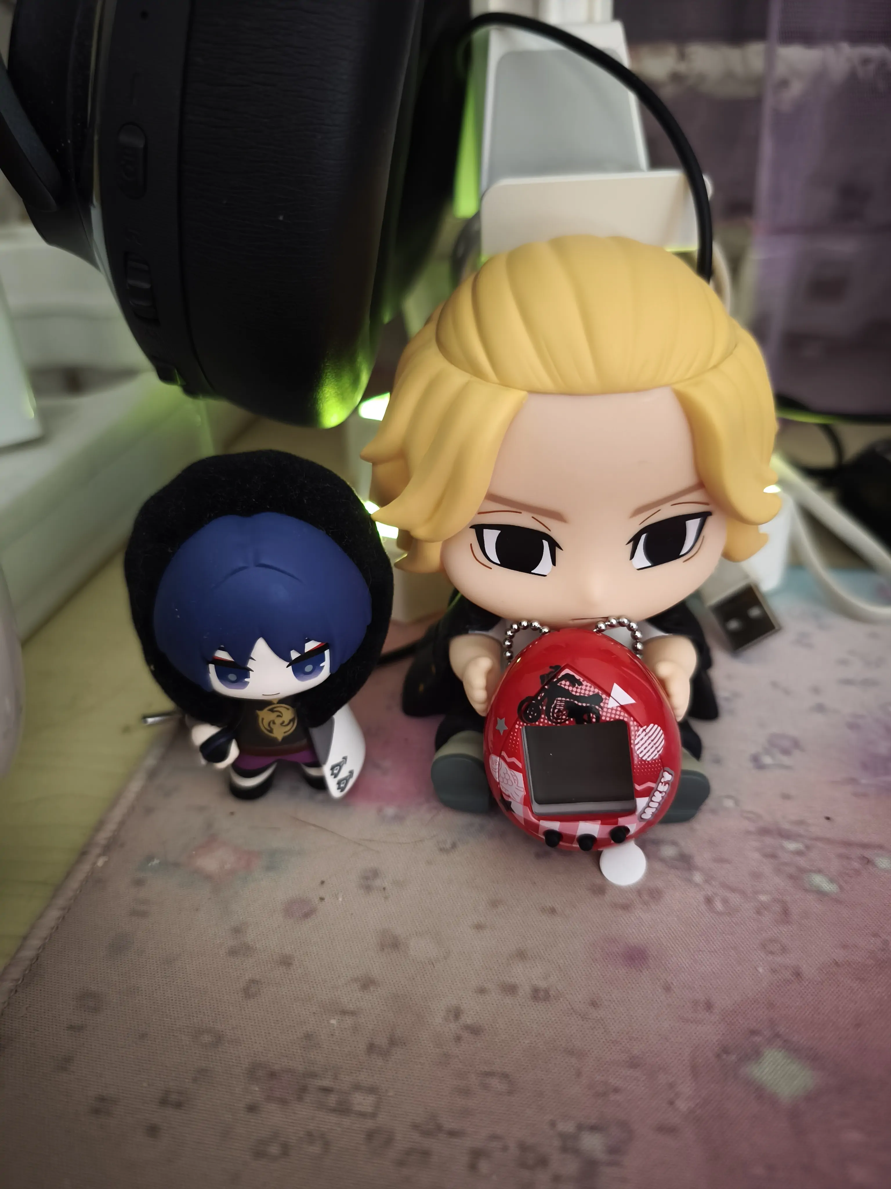 Tokyo Revengers Hugmy Tamagotchi + Manjiro Figurica za podršku fotografija proizvoda