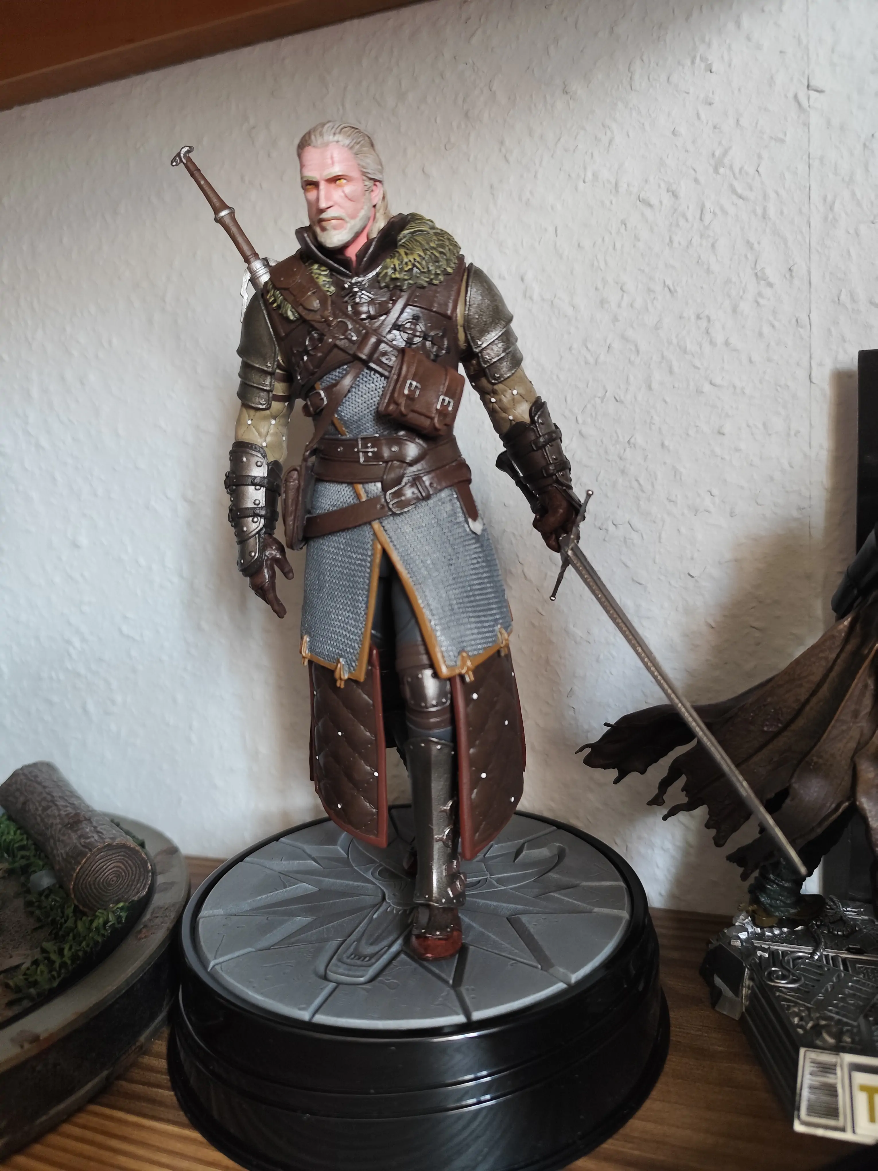 Witcher 3 Wild Hunt PVC Kip Geralt Grandmaster Ursine 24 cm fotografija proizvoda