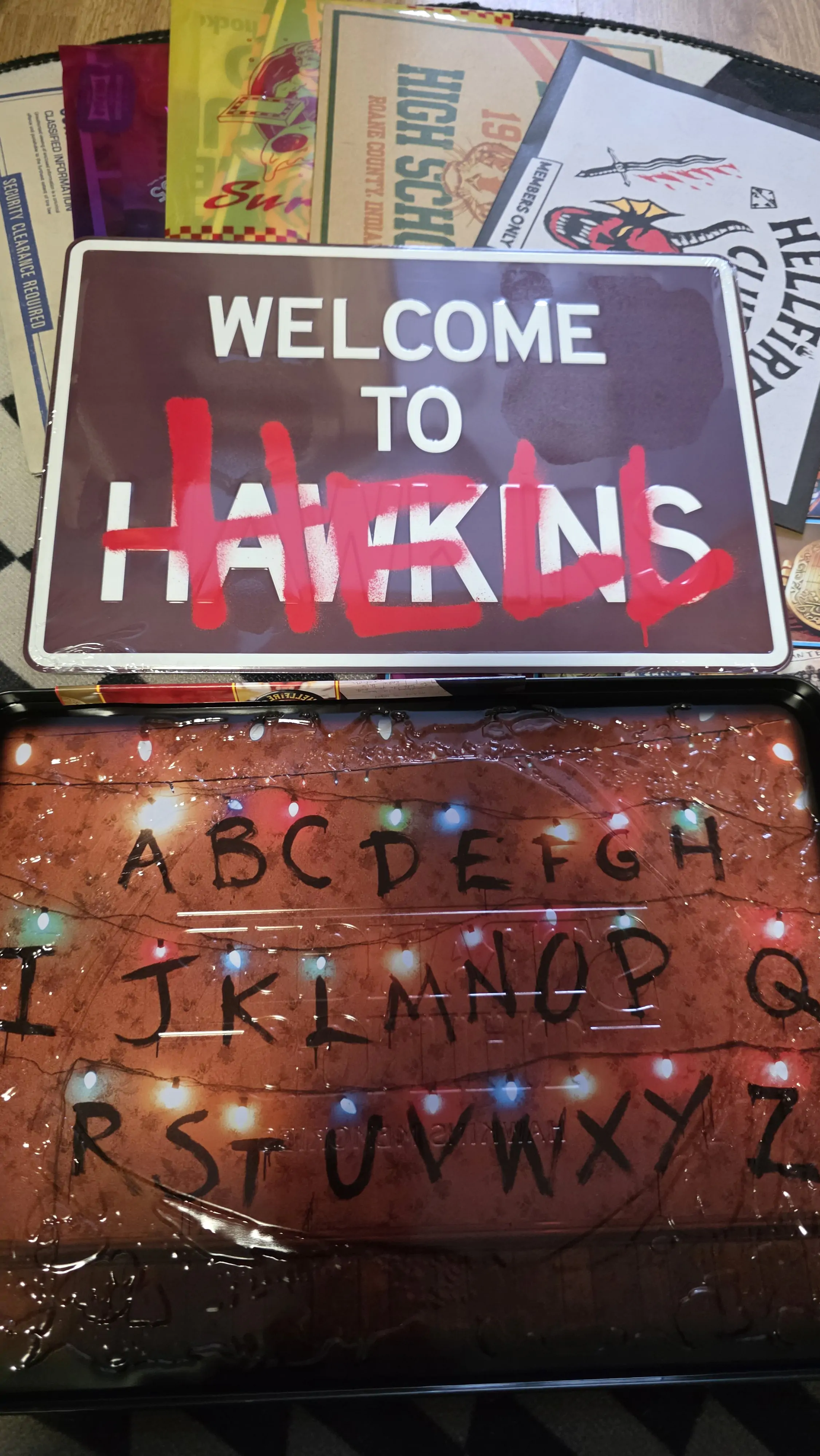Stranger Things Hawkins Memories Set Vecna´s Course Limited Edition fotografija proizvoda
