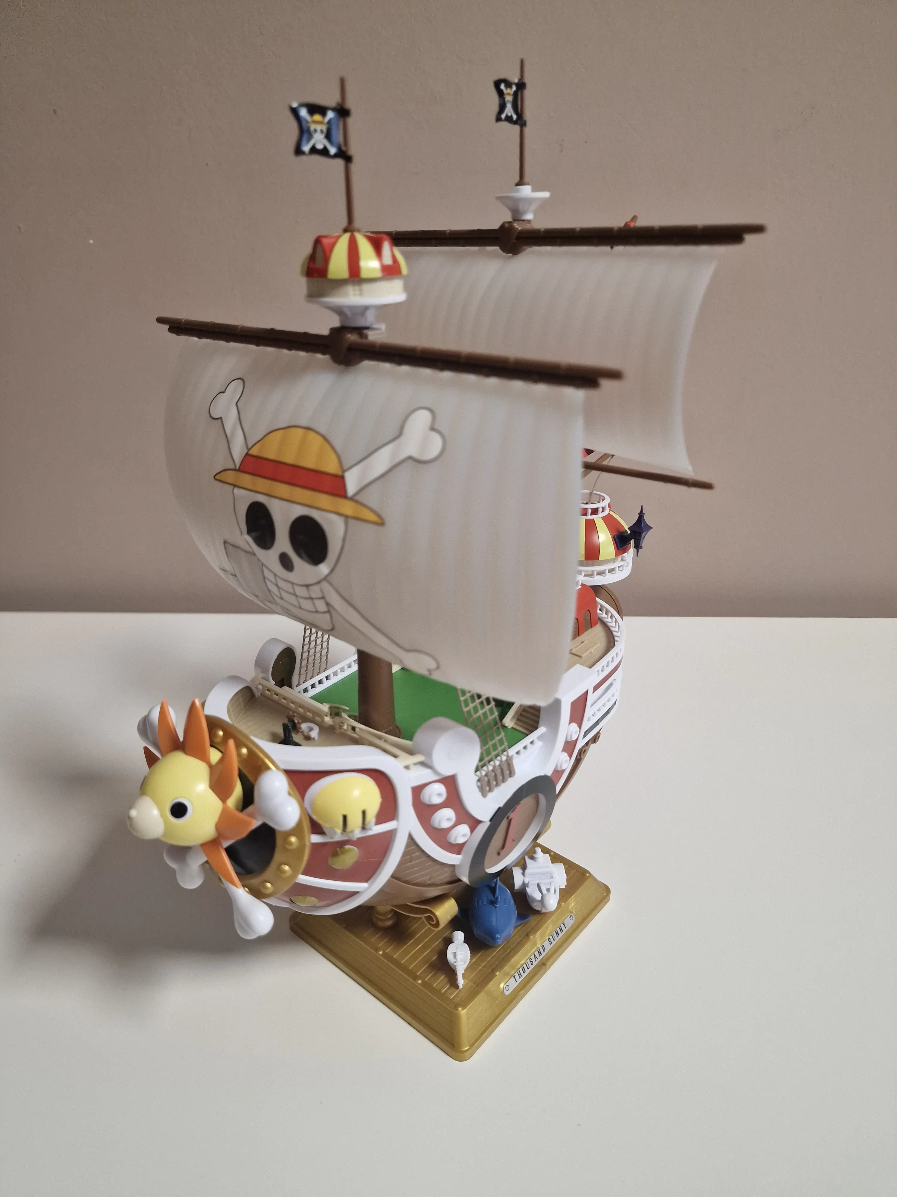 One Piece Thousand Sunny Land of Wano model komplet figura 30 cm fotografija proizvoda