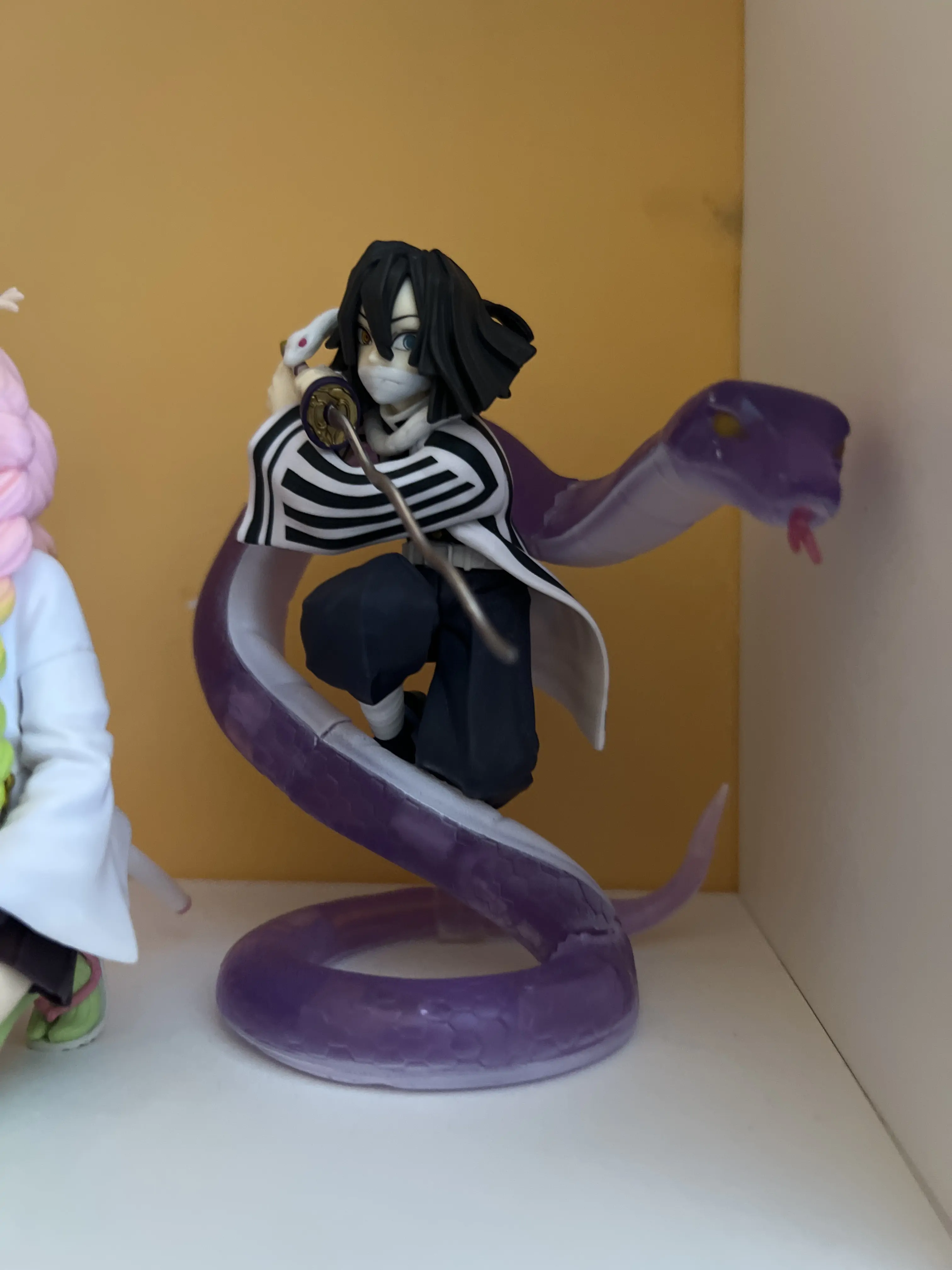 Demon Slayer: Kimetsu no Yaiba Xross Link Anime PVC Kip Obanai Iguro Hashira Training Arc 14 cm fotografija proizvoda
