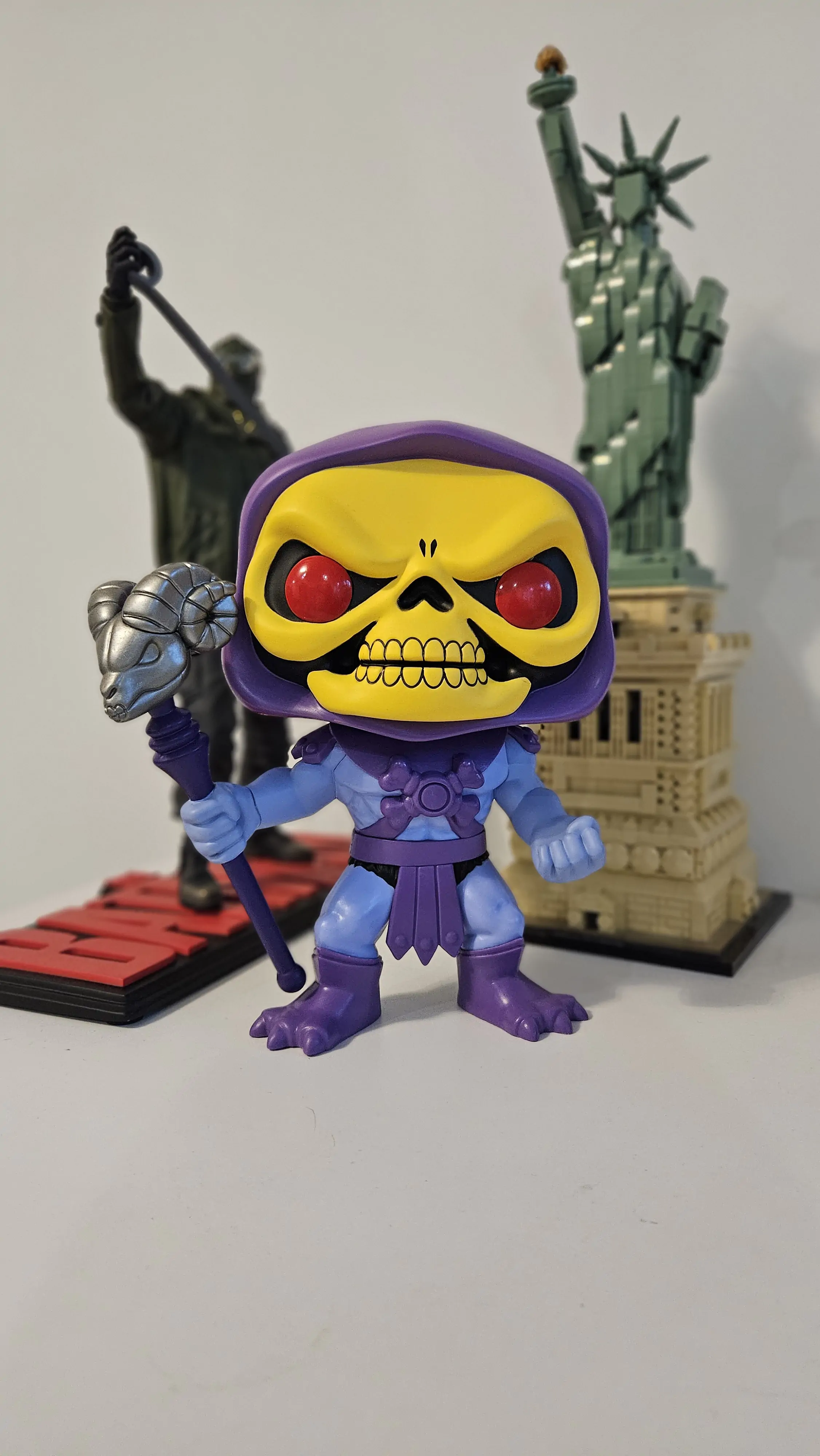 Masters of the Universe Super Sized POP! Animation Vinilna figura Skeletor 25 cm fotografija proizvoda