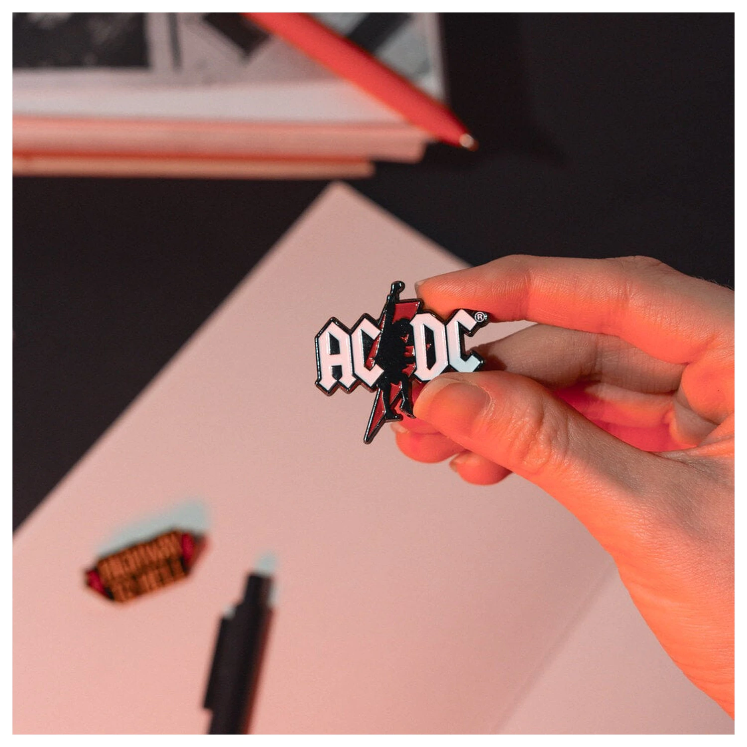 AC/DC set od 4 bedža fotografija proizvoda