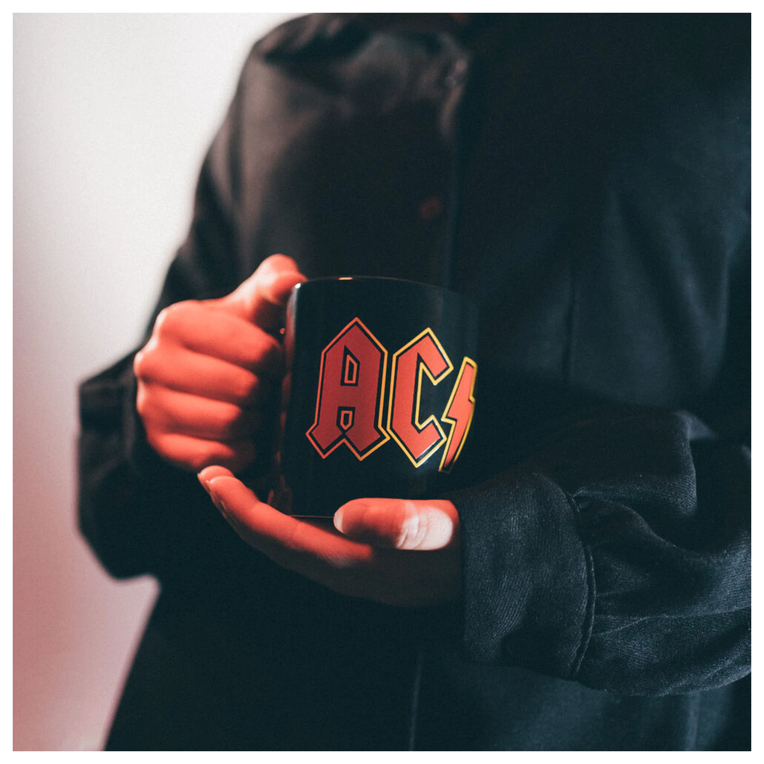 AC/DC šalica 350 ml fotografija proizvoda