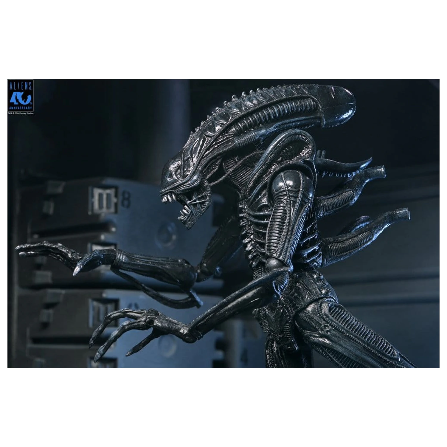 Aliens Ultimate Akcijska figura Warrior (1986) Xenomorph Black (40th Anniversary) 23 cm fotografija proizvoda
