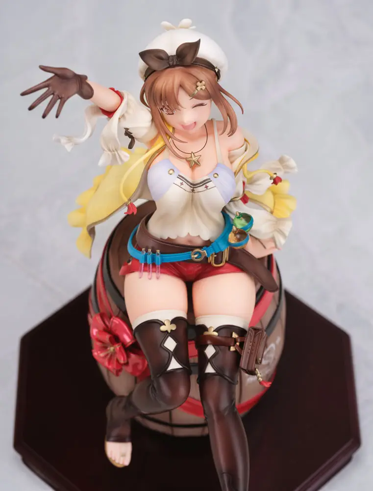 Atelier Ryza Ever Darkness & the Secret Hideout PVC Kip 1/7 Ryza Atelier Series 25th Anniversary ver. DX edition 25 cm fotografija proizvoda