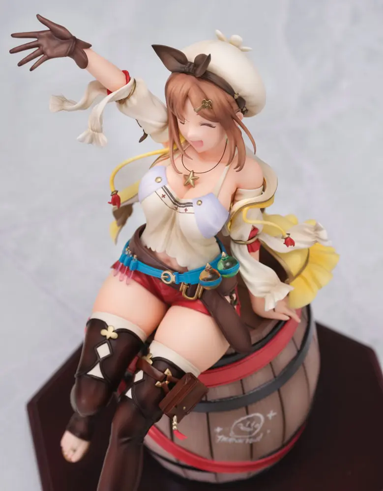 Atelier Ryza Ever Darkness & the Secret Hideout PVC Kip 1/7 Ryza Atelier Series 25th Anniversary ver. DX edition 25 cm fotografija proizvoda