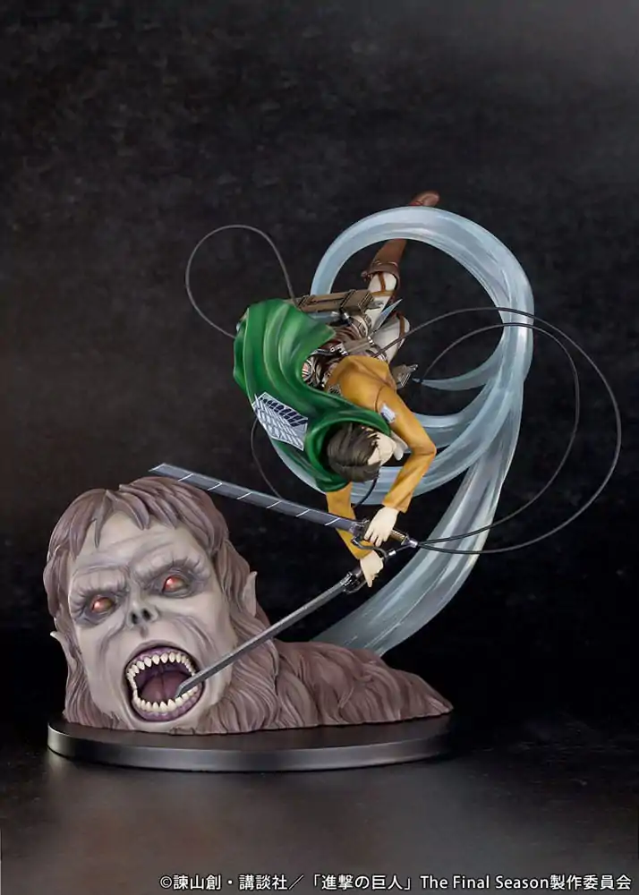 Attack on Titan PVC Kip 1/7 Levi protiv Beast Titana Ver. 28 cm fotografija proizvoda