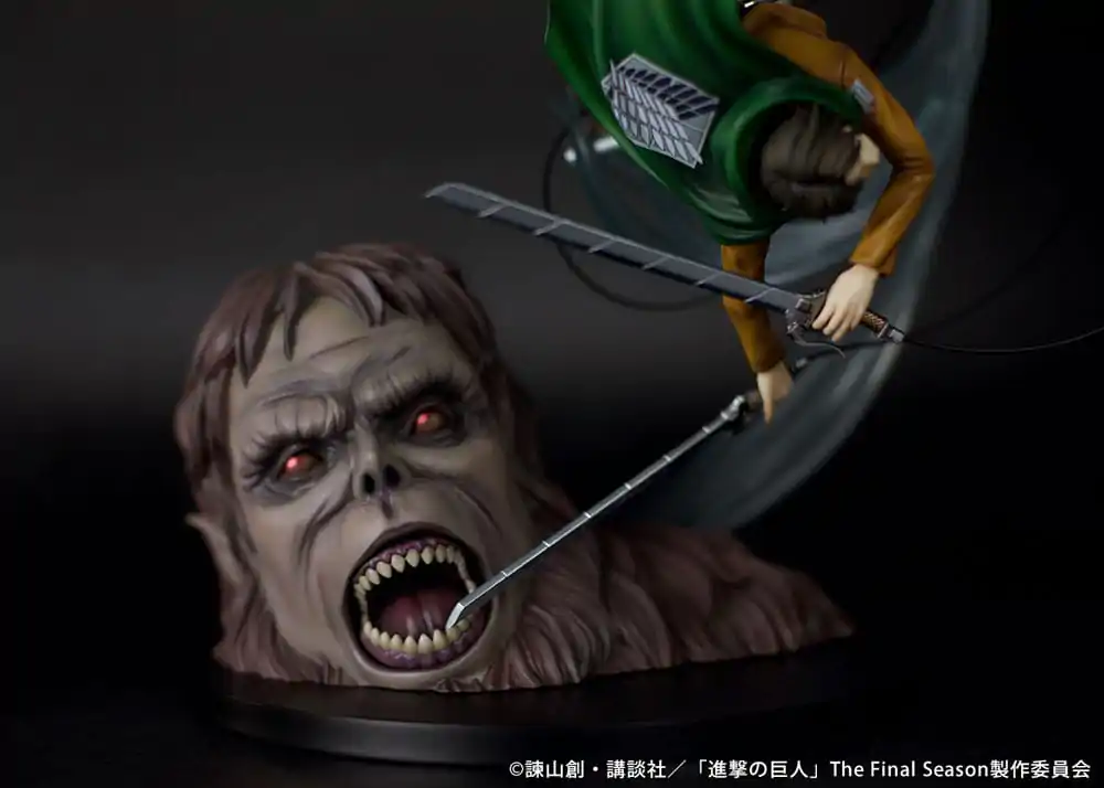 Attack on Titan PVC Kip 1/7 Levi protiv Beast Titana Ver. 28 cm fotografija proizvoda