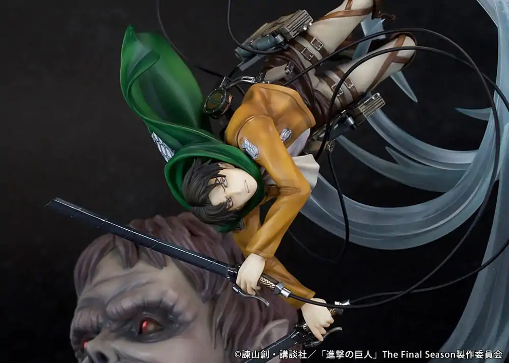 Attack on Titan PVC Kip 1/7 Levi protiv Beast Titana Ver. 28 cm fotografija proizvoda