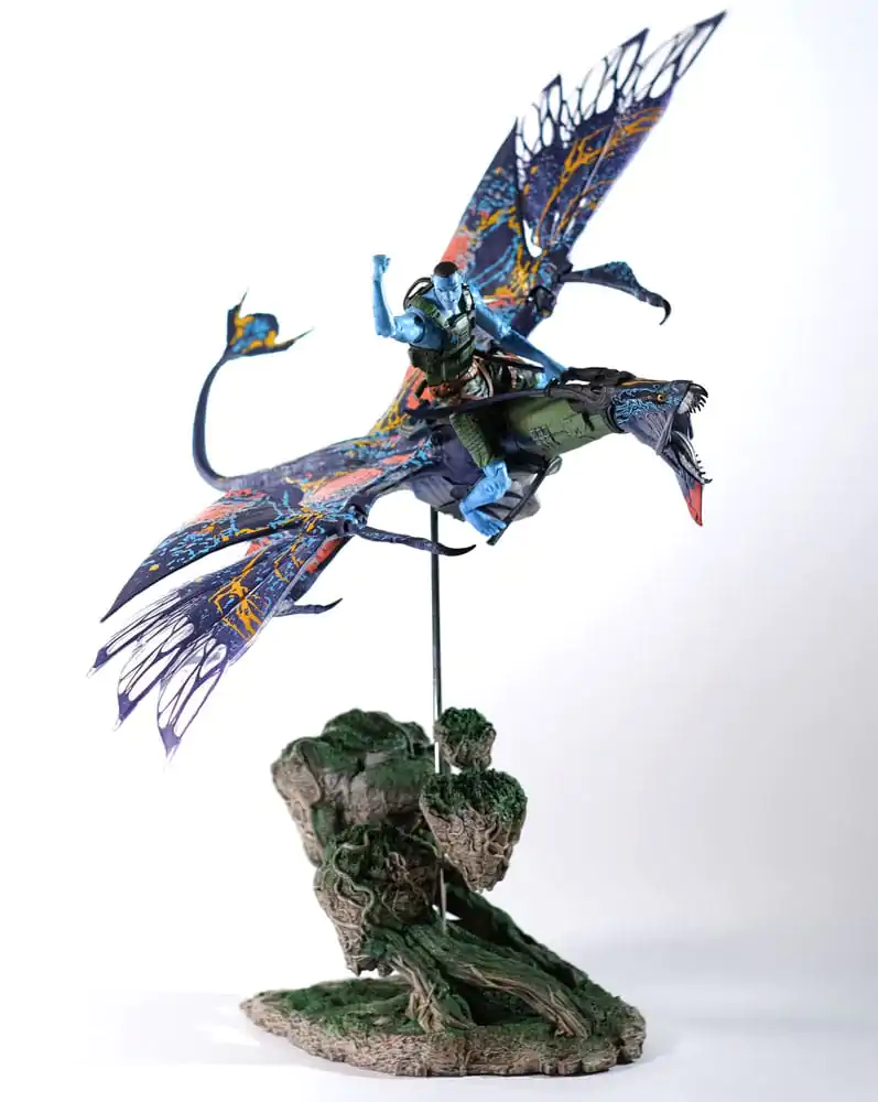 Avatar: The Way of Water akcijska figura Recom Quaritch & RDA Banshee (Gold Label) fotografija proizvoda