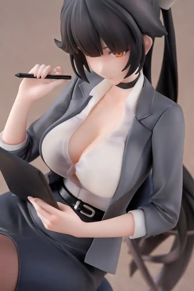 Azur Lane PVC Kip 1/6 Takao Ofiice Lady Ver. 18 cm fotografija proizvoda