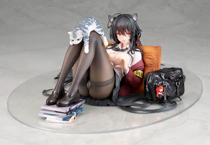 Azur Lane PVC Kip 1/7 Taiho Sweet Time After School Ver. 32 cm fotografija proizvoda