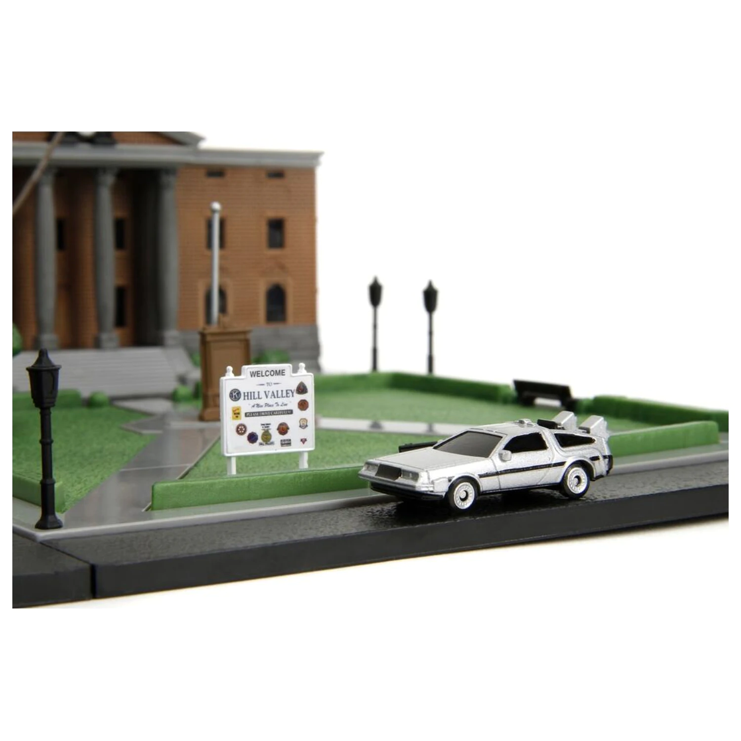 Back To The Future Hill Valley Courthouse Square replika diorame fotografija proizvoda