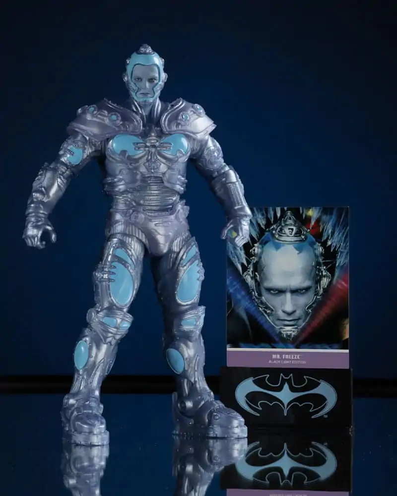 Batman & Robin DC Multiverse akcijska figura Mr. Freeze (Black Light Edition) (Gold Label) 18 cm fotografija proizvoda