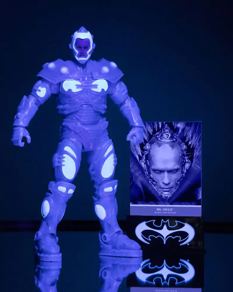 Batman & Robin DC Multiverse akcijska figura Mr. Freeze (Black Light Edition) (Gold Label) 18 cm fotografija proizvoda