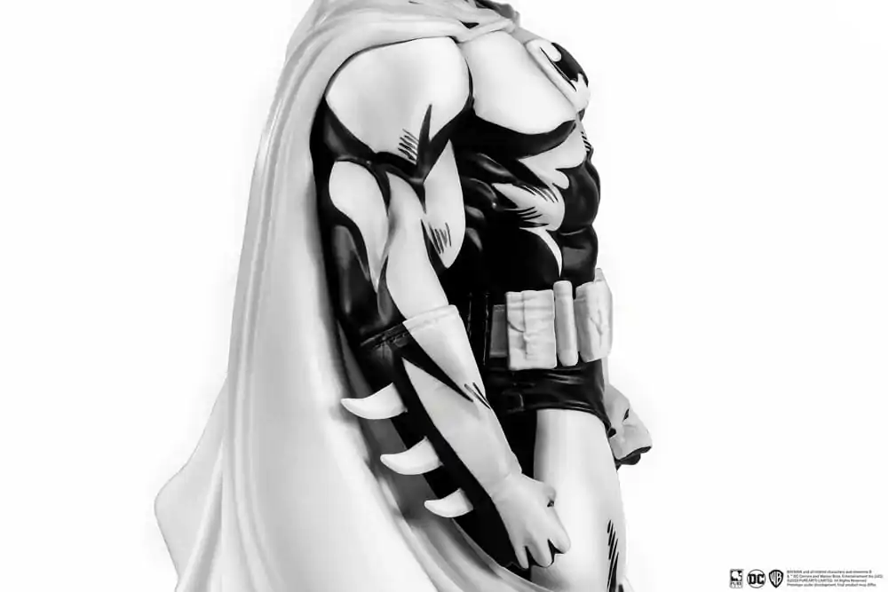 Batman PX PVC Kip 1/8 SDCC 2024 Batman Black & White Version 27 cm fotografija proizvoda