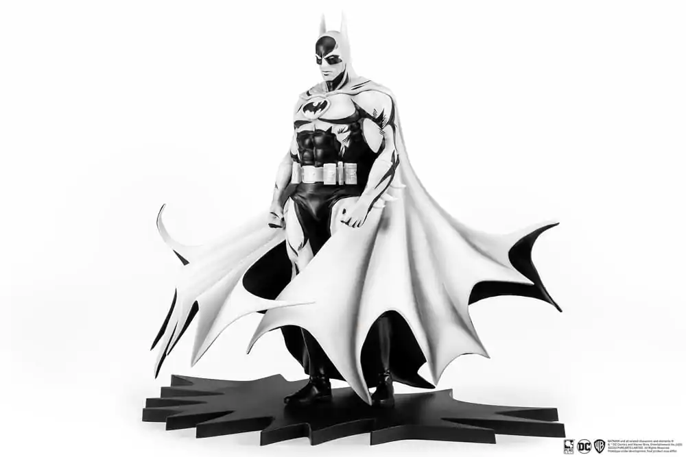 Batman PX PVC Kip 1/8 SDCC 2024 Batman Black & White Version 27 cm fotografija proizvoda