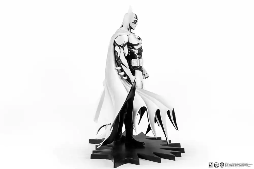 Batman PX PVC Kip 1/8 SDCC 2024 Batman Black & White Version 27 cm fotografija proizvoda