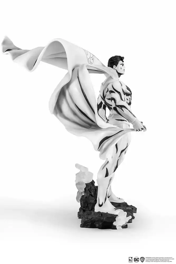 Batman PX PVC Kip 1/8 SDCC 2024 Superman Crno-bijela verzija 30 cm fotografija proizvoda