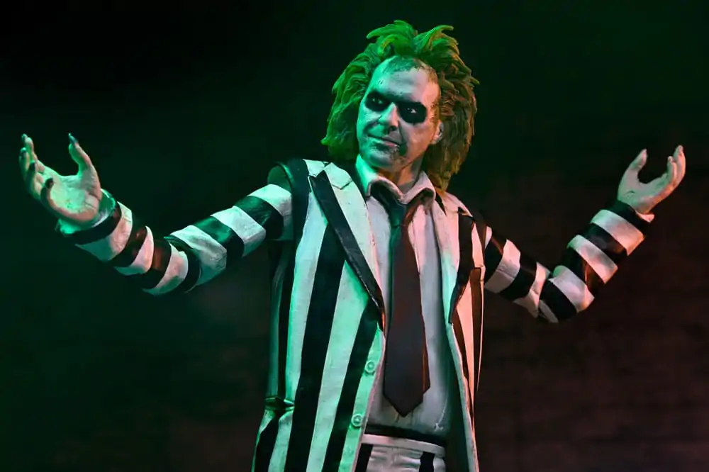 Beetlejuice Beetlejuice akcijska figura 7 Scale Ultimate Striped Suit Beetlejuice 18 cm fotografija proizvoda