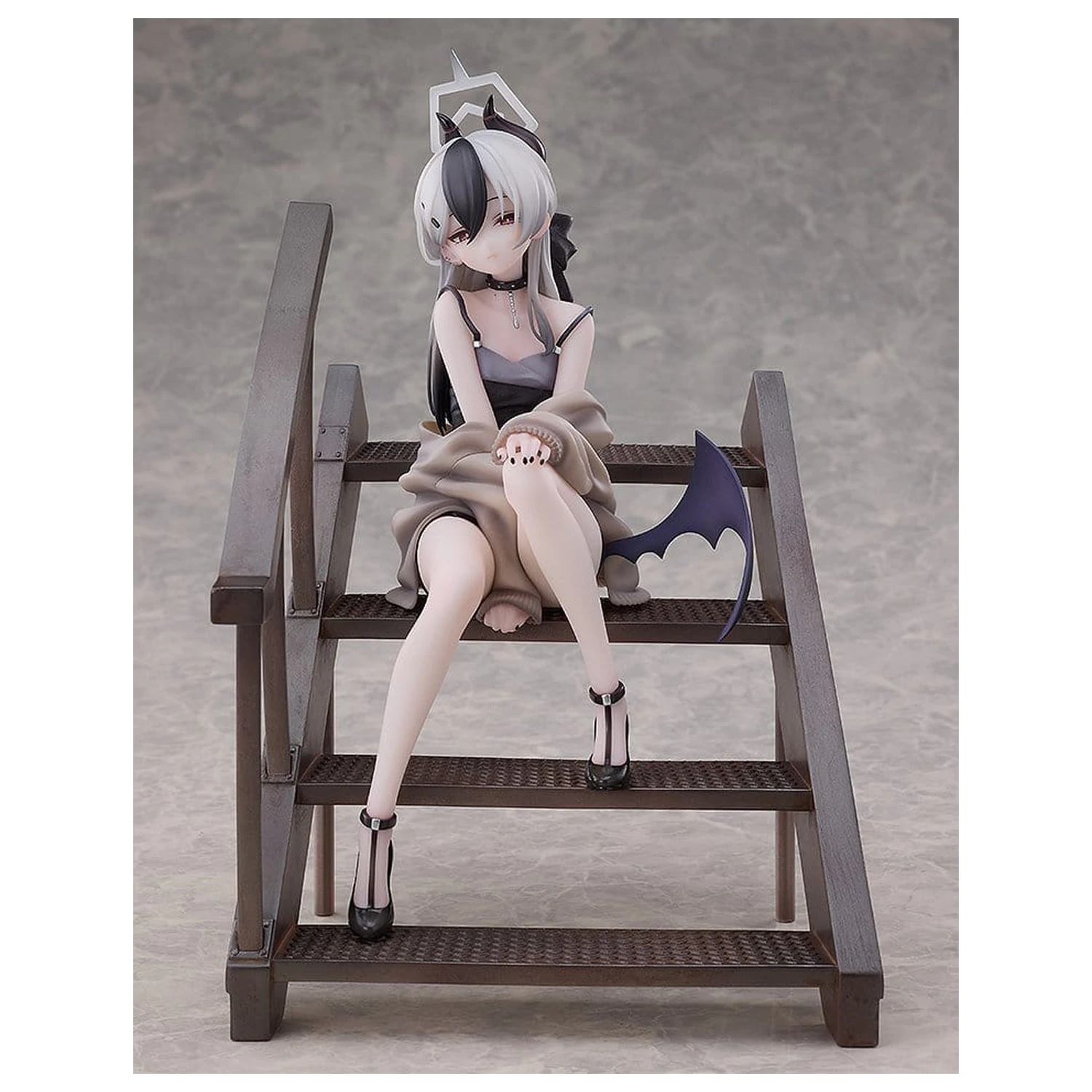 Blue Archive PVC kip 1/7 Kayoko (Dress): Memorial Lobby Ver. 22 cm fotografija proizvoda