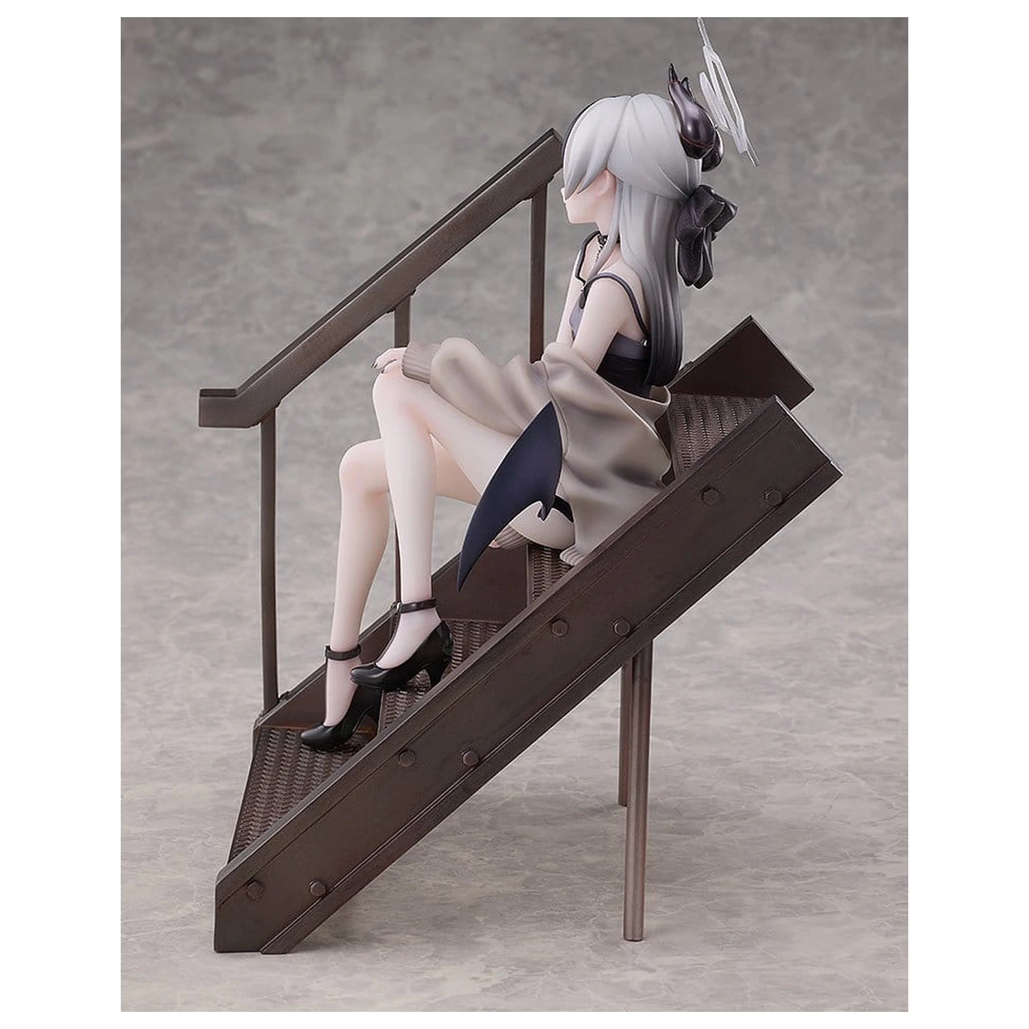 Blue Archive PVC kip 1/7 Kayoko (Dress): Memorial Lobby Ver. 22 cm fotografija proizvoda