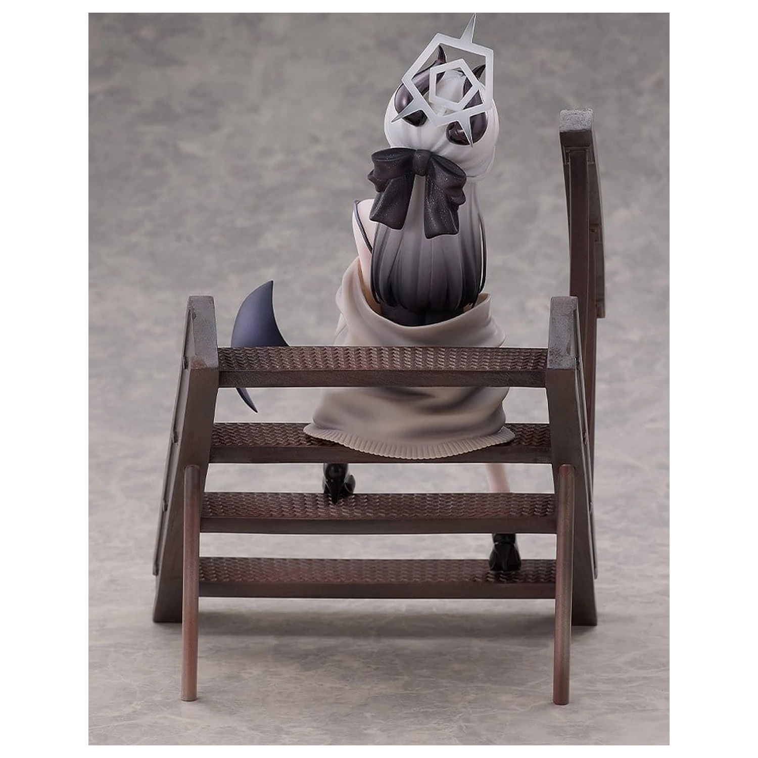 Blue Archive PVC kip 1/7 Kayoko (Dress): Memorial Lobby Ver. 22 cm fotografija proizvoda