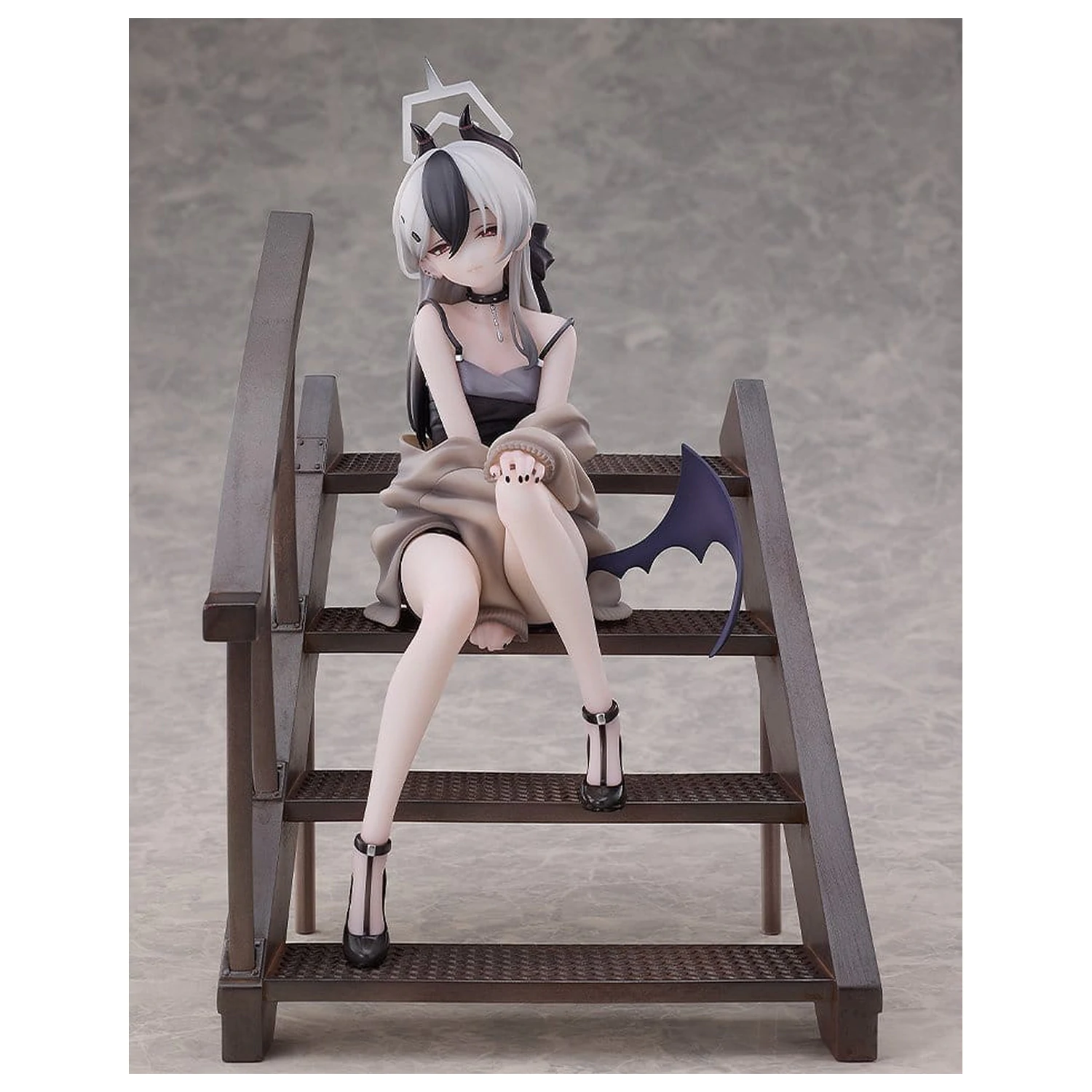 Blue Archive PVC kip 1/7 Kayoko (Dress): Memorial Lobby Ver. 22 cm fotografija proizvoda