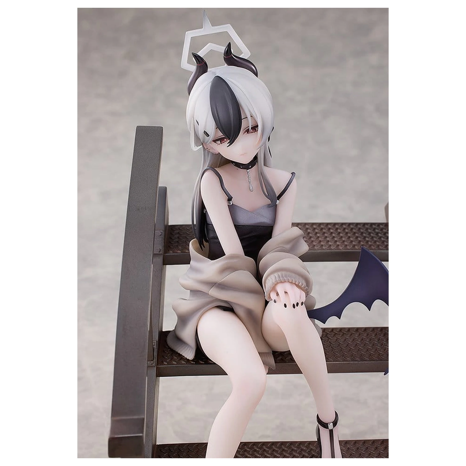 Blue Archive PVC kip 1/7 Kayoko (Dress): Memorial Lobby Ver. 22 cm fotografija proizvoda