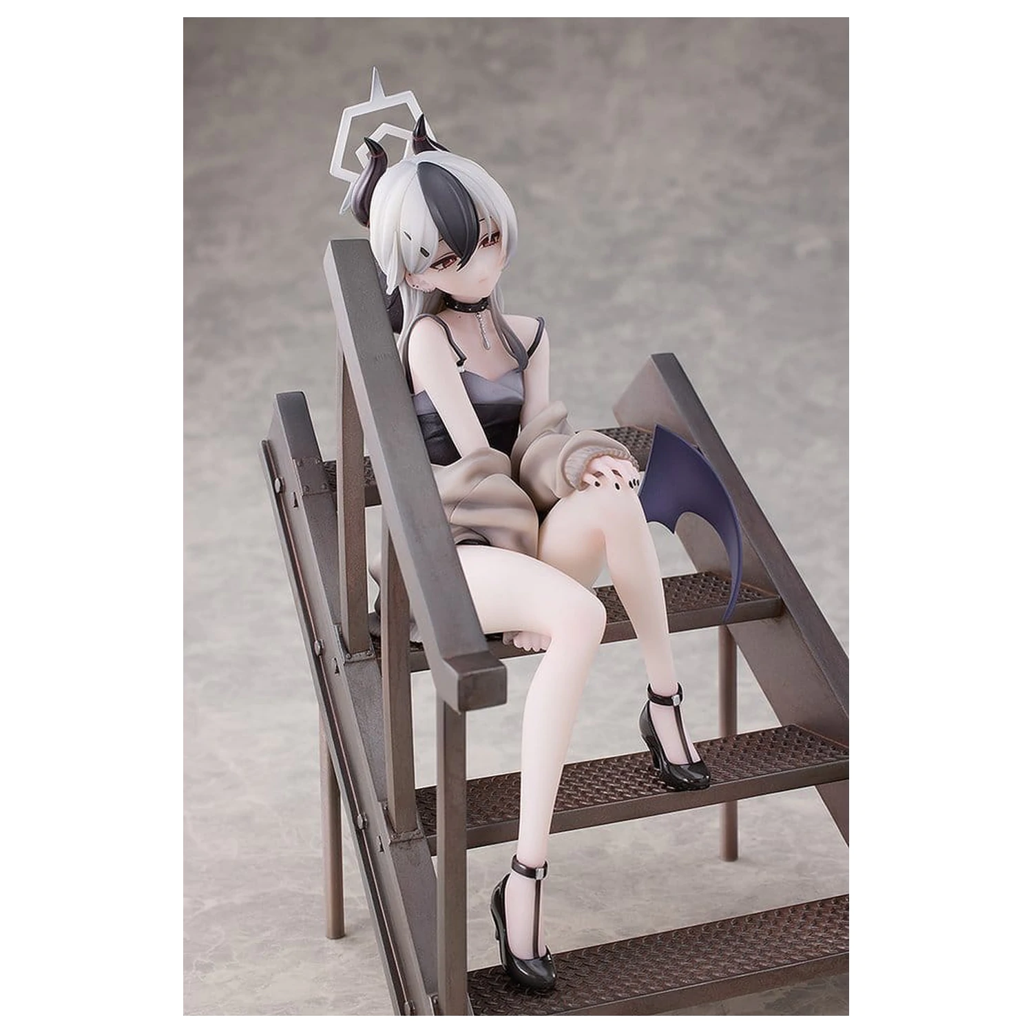 Blue Archive PVC kip 1/7 Kayoko (Dress): Memorial Lobby Ver. 22 cm fotografija proizvoda