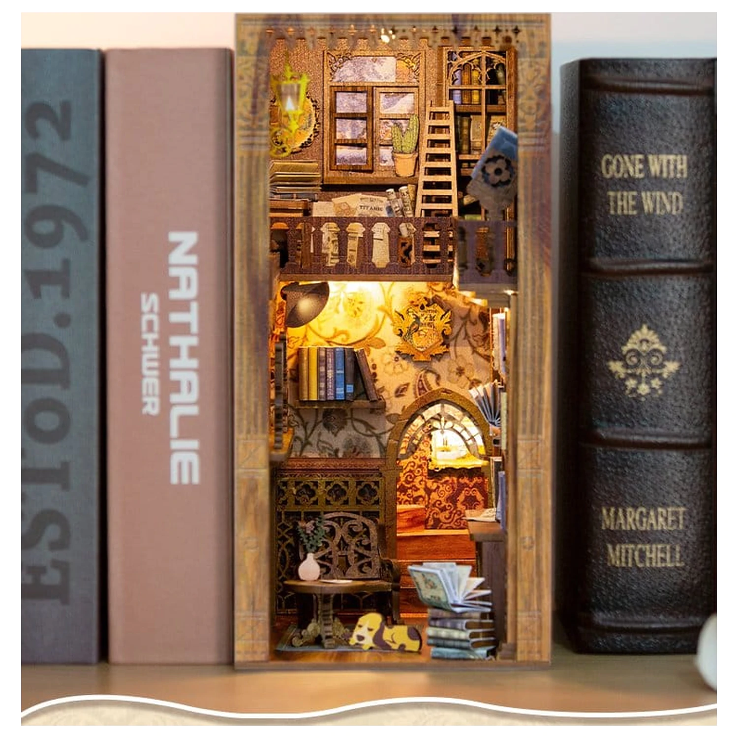 Book Nook Eternal Bookstore 23 x 11 cm fotografija proizvoda