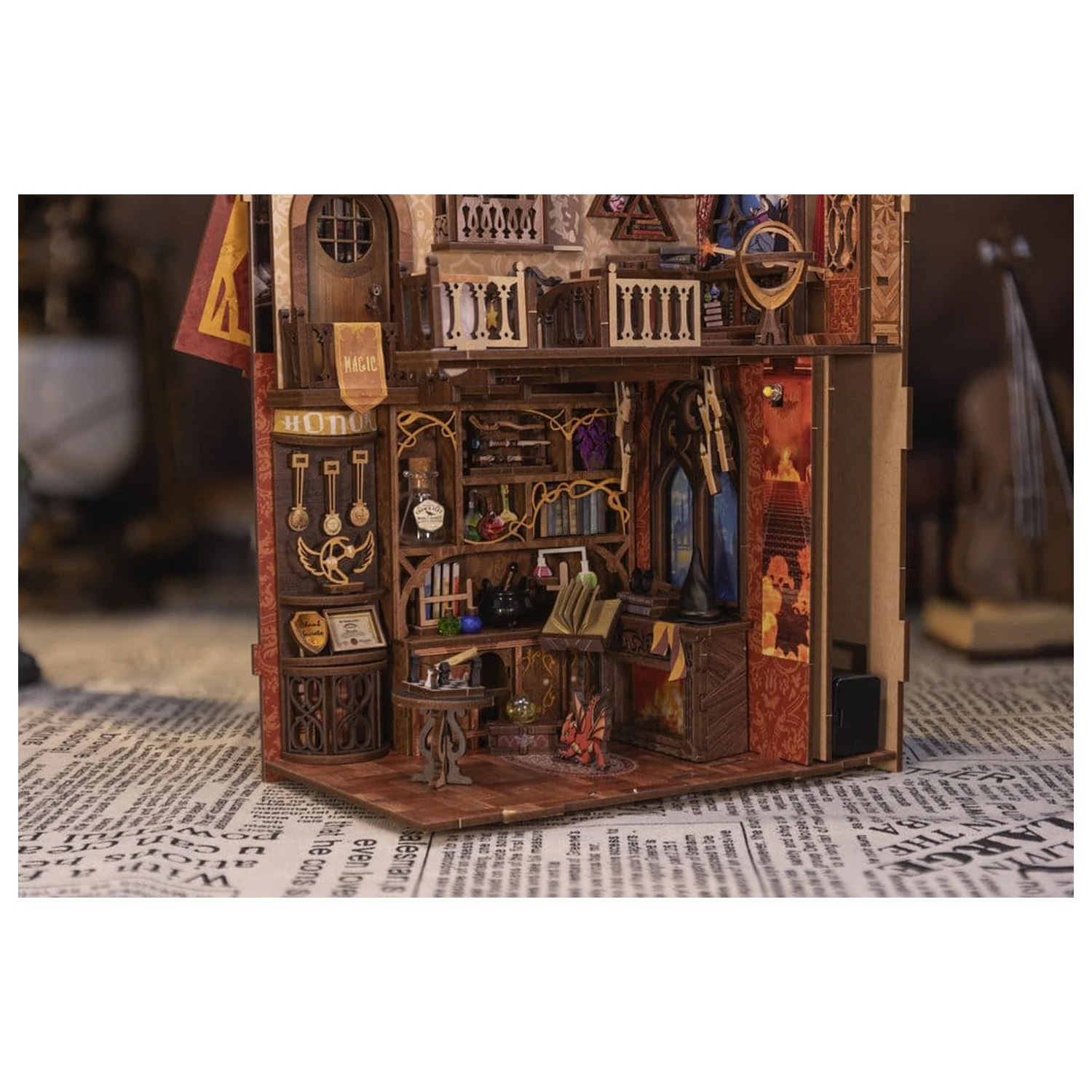Book Nook Flame Common Room 23 x 11 cm fotografija proizvoda