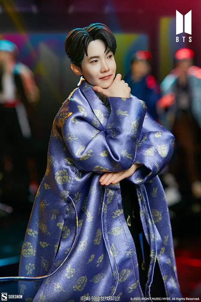 BTS Idol Collection PVC Kip j-hope Deluxe 24 cm fotografija proizvoda