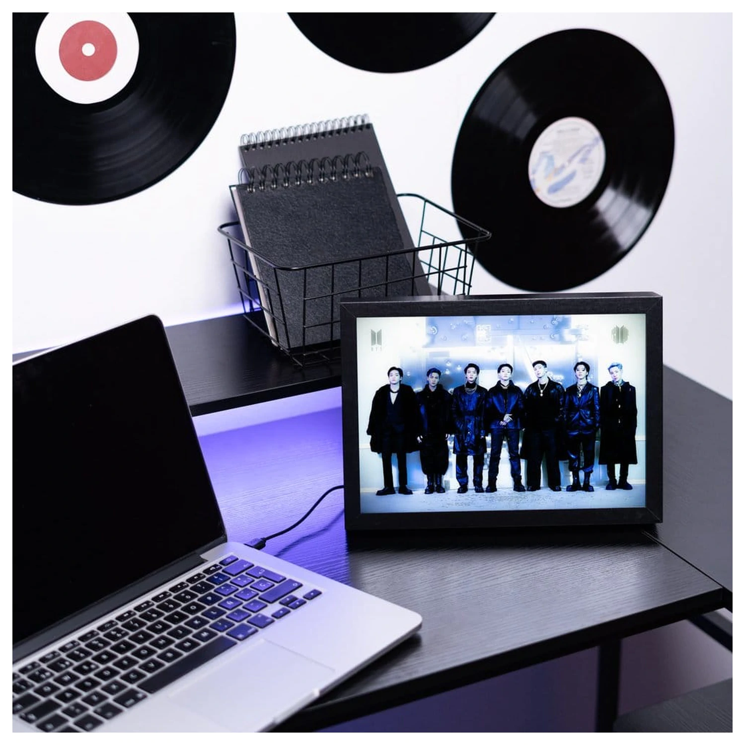BTS Uokvireni LED ispis fotografija proizvoda