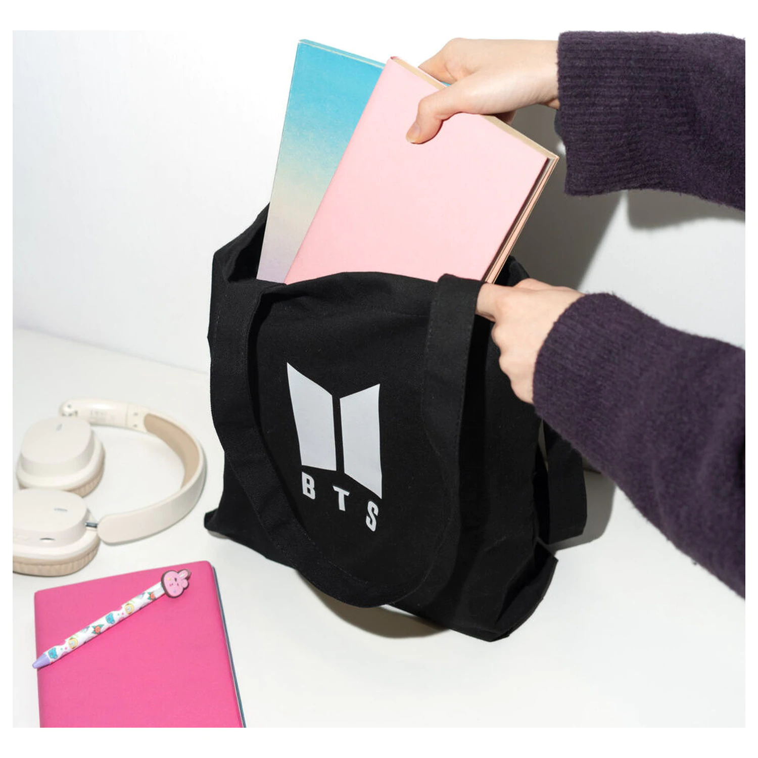 BTS logo torba fotografija proizvoda