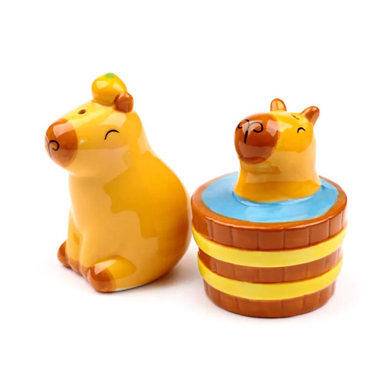 Capybara set posudica za sol i papar fotografija proizvoda