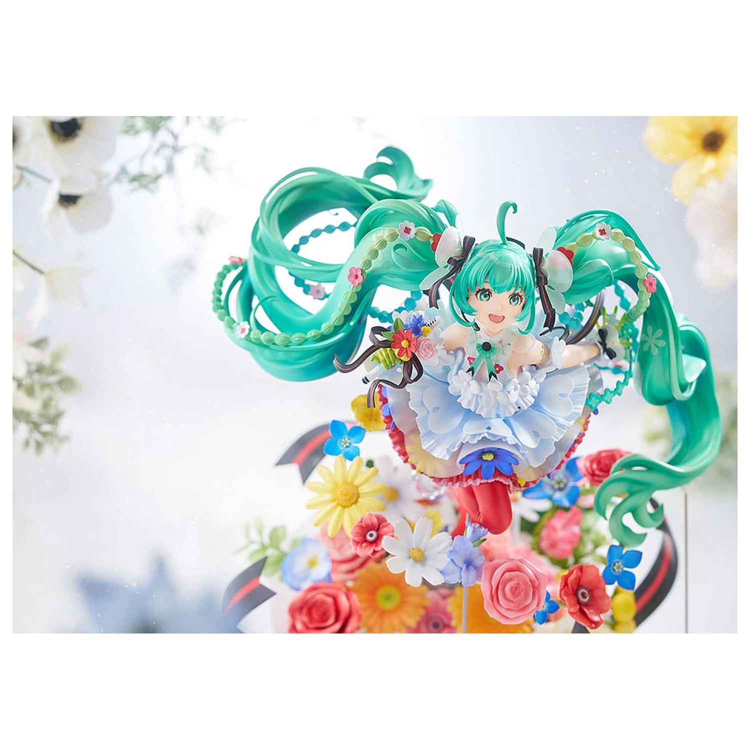 Character Vocal Series 01: Hatsune Miku PVC kip 1/7 Hatsune Miku: Japan Live Tour 2025 Blooming 32 cm fotografija proizvoda