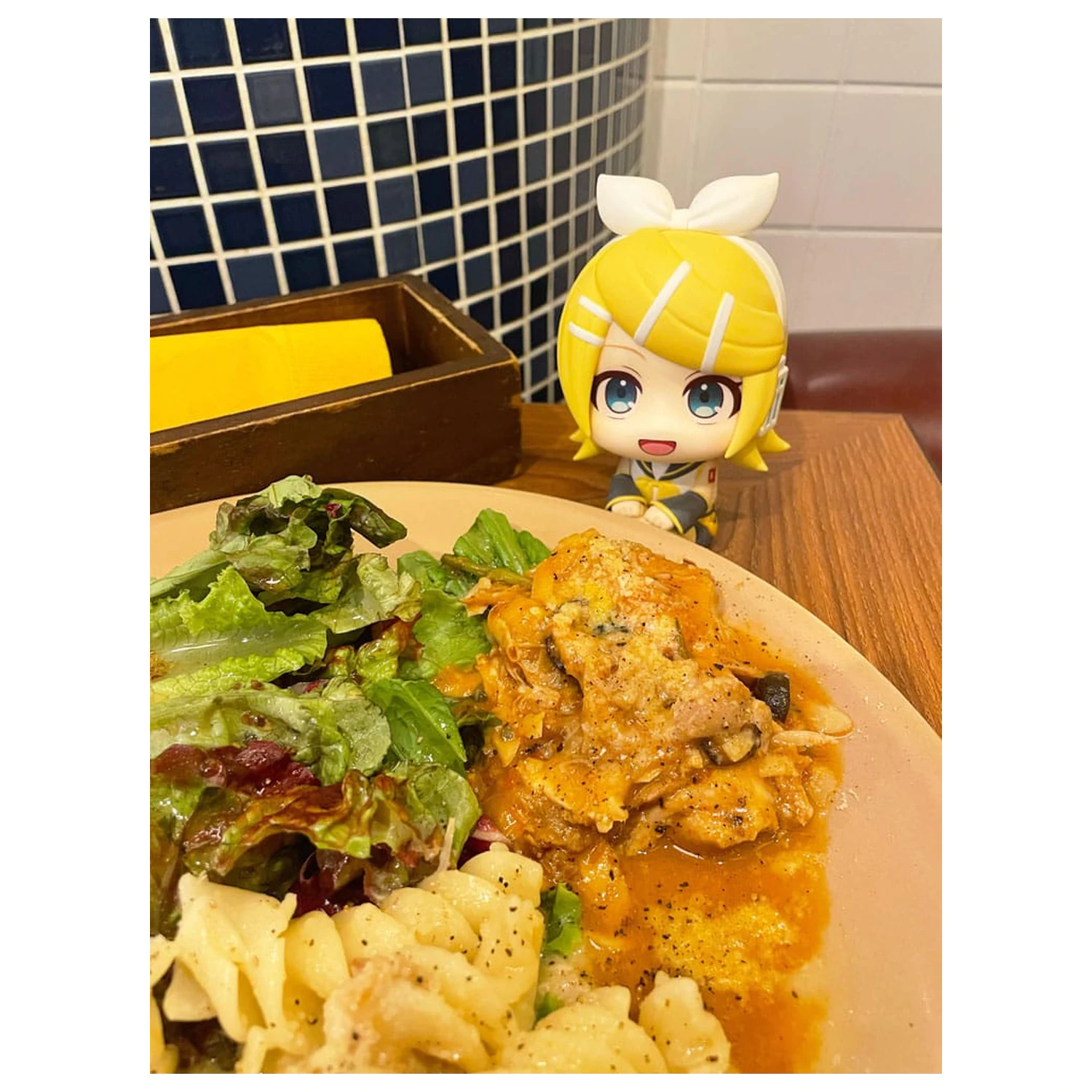 Character Vocal Series: Kagamine Rin/Len Look Up PVC kip Kagamine Rin 11 cm fotografija proizvoda