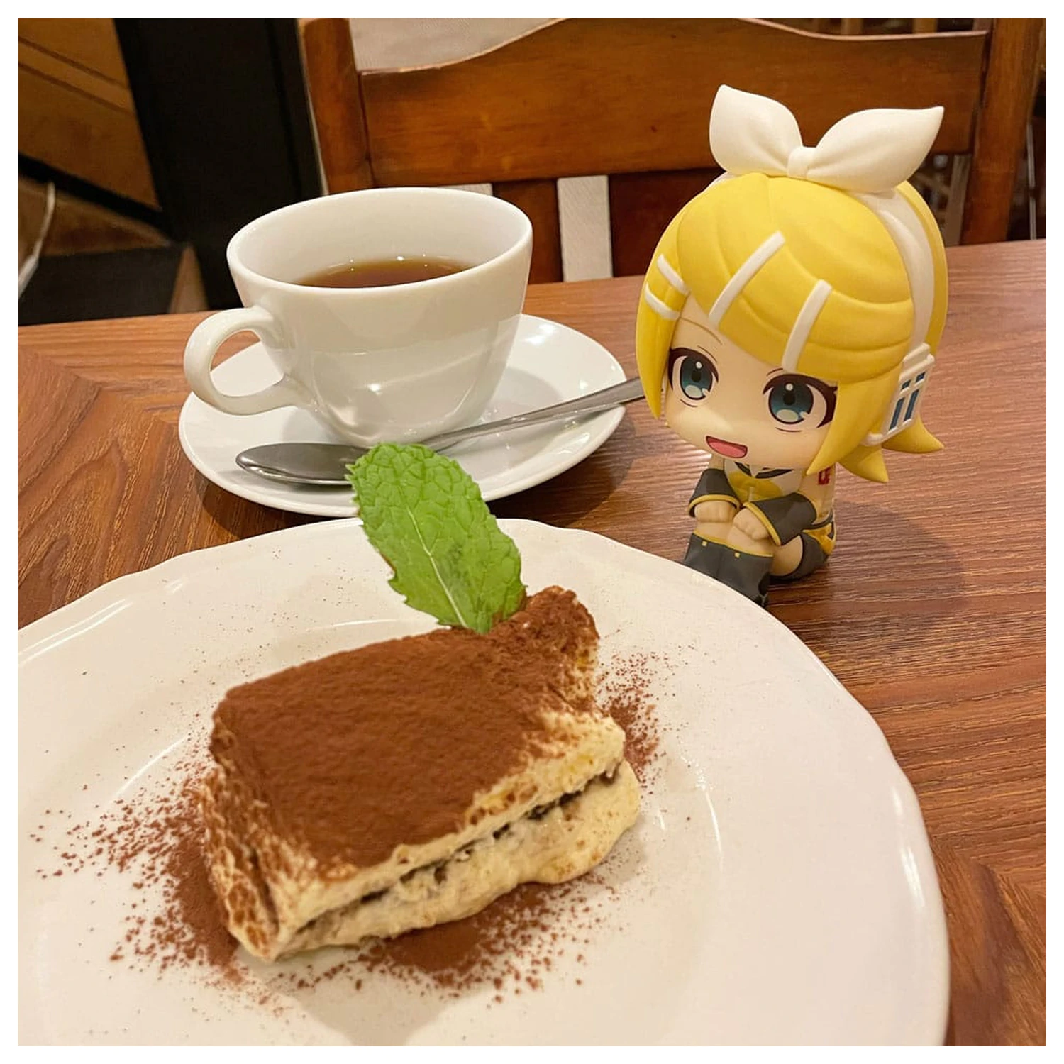 Character Vocal Series: Kagamine Rin/Len Look Up PVC kip Kagamine Rin 11 cm fotografija proizvoda