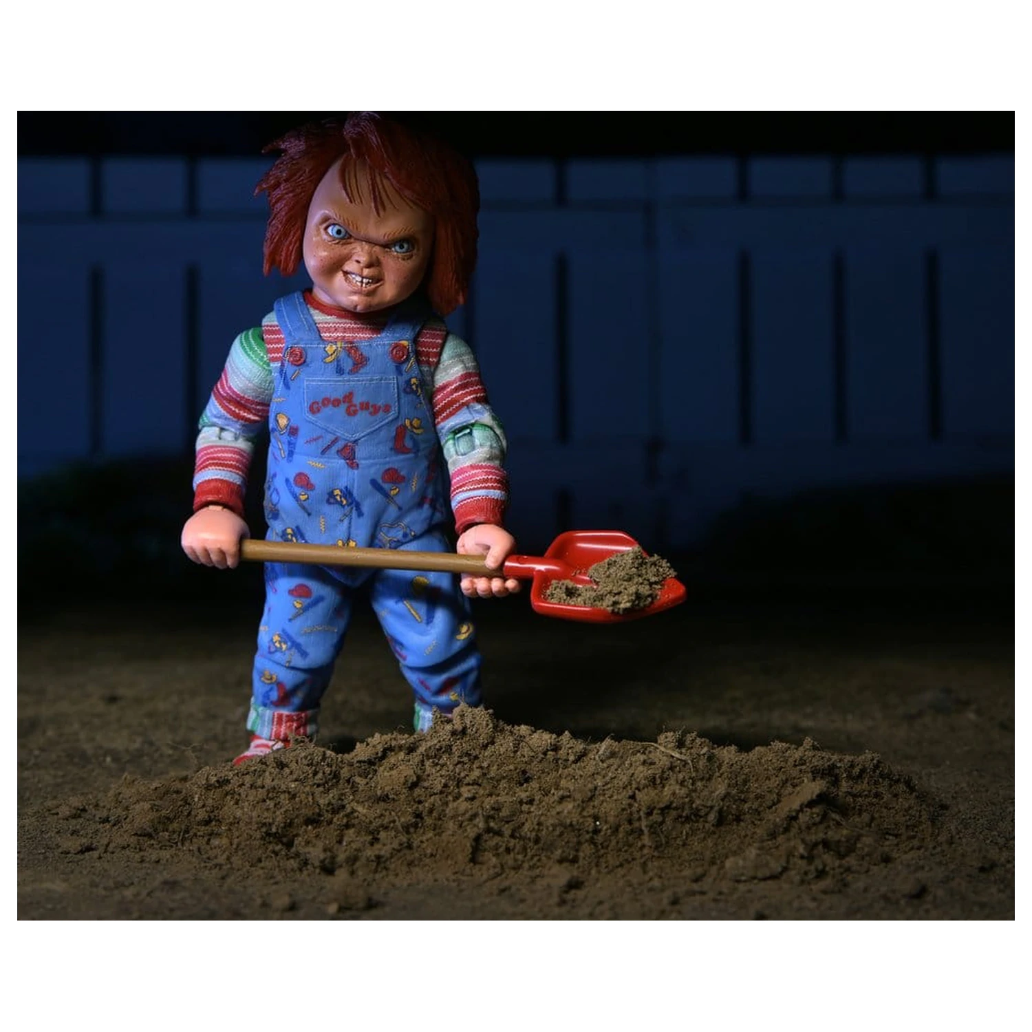 Child's Play 2 akcijska figura Ultimate Chucky 18 cm fotografija proizvoda