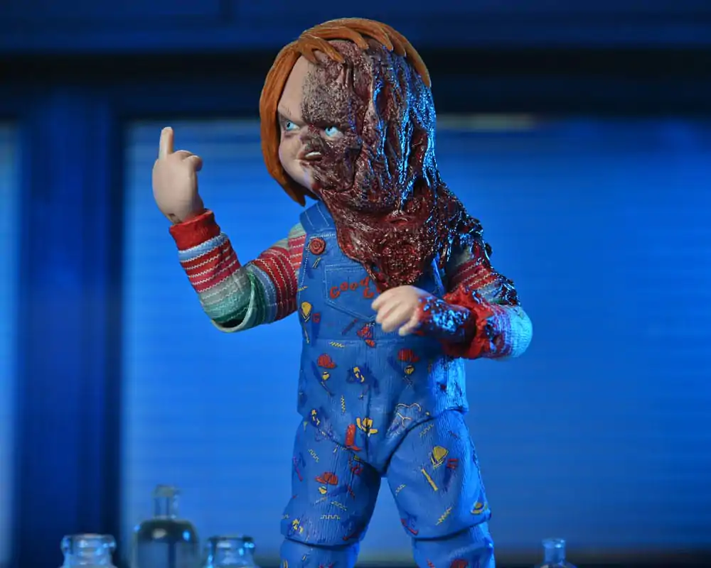 Child´s Play akcijska figura Chucky (TV Series) Ultimate Chucky 18 cm fotografija proizvoda