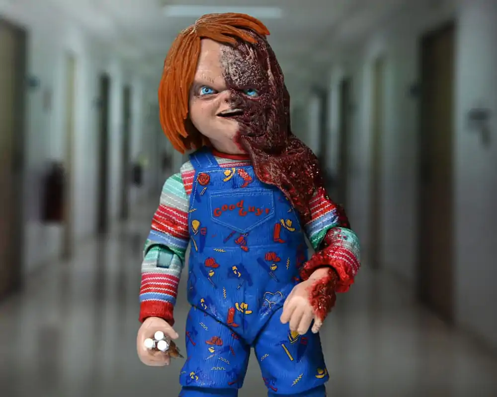 Child´s Play akcijska figura Chucky (TV Series) Ultimate Chucky 18 cm fotografija proizvoda